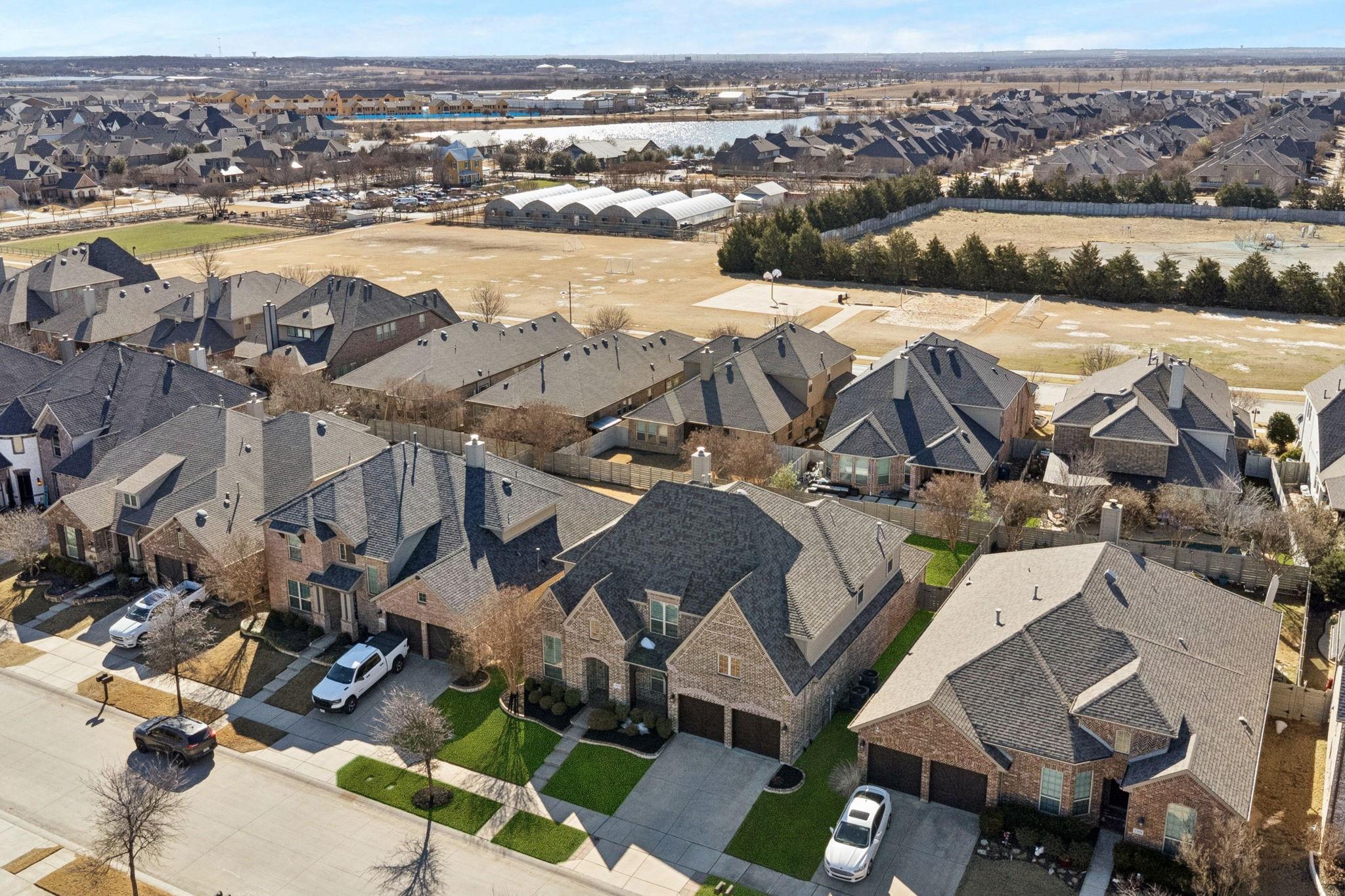 main property photo 37