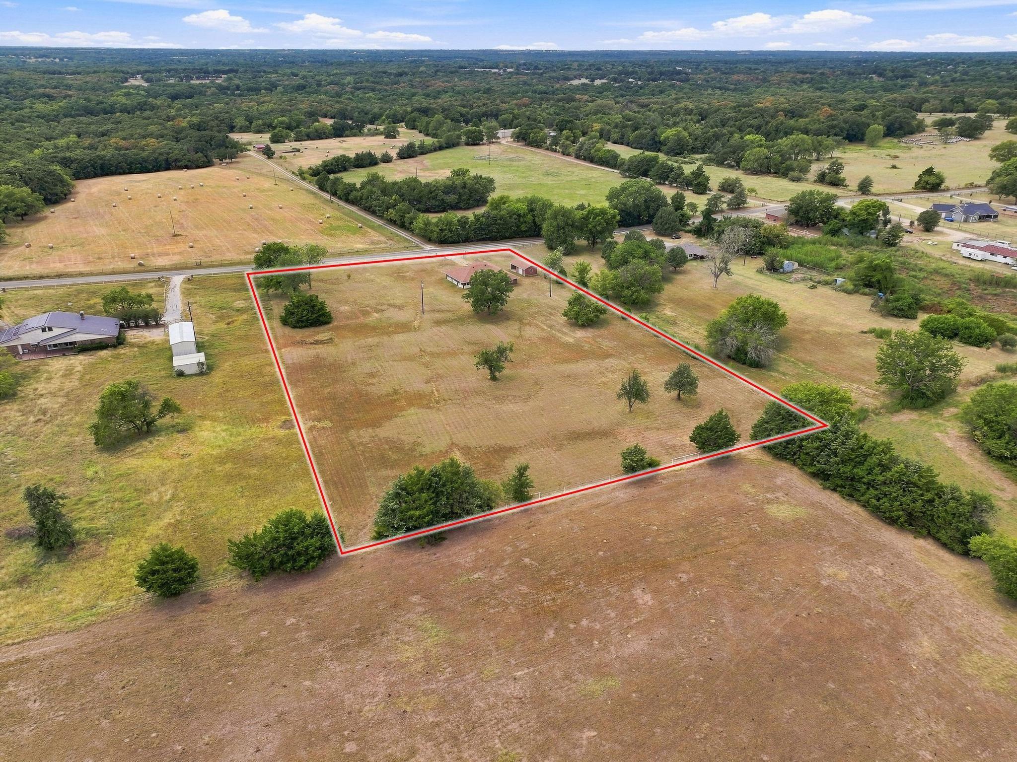 main property photo 6