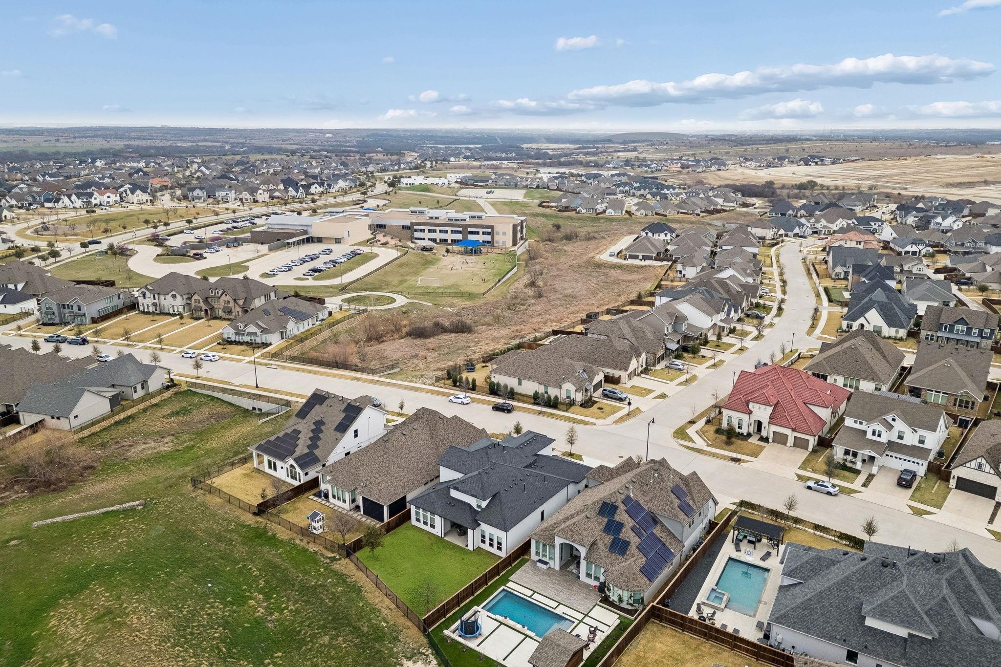 main property photo 30
