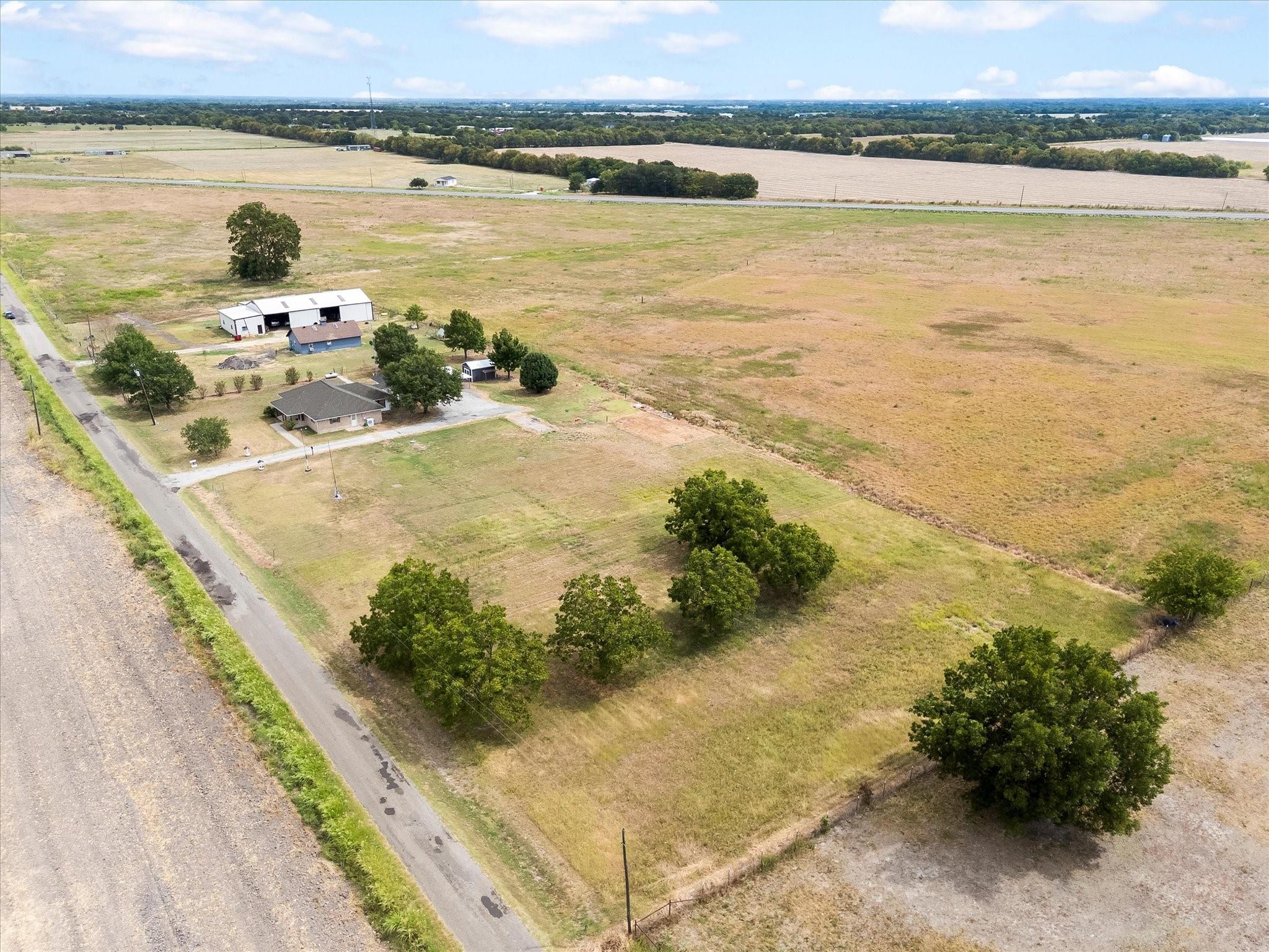 main property photo 34