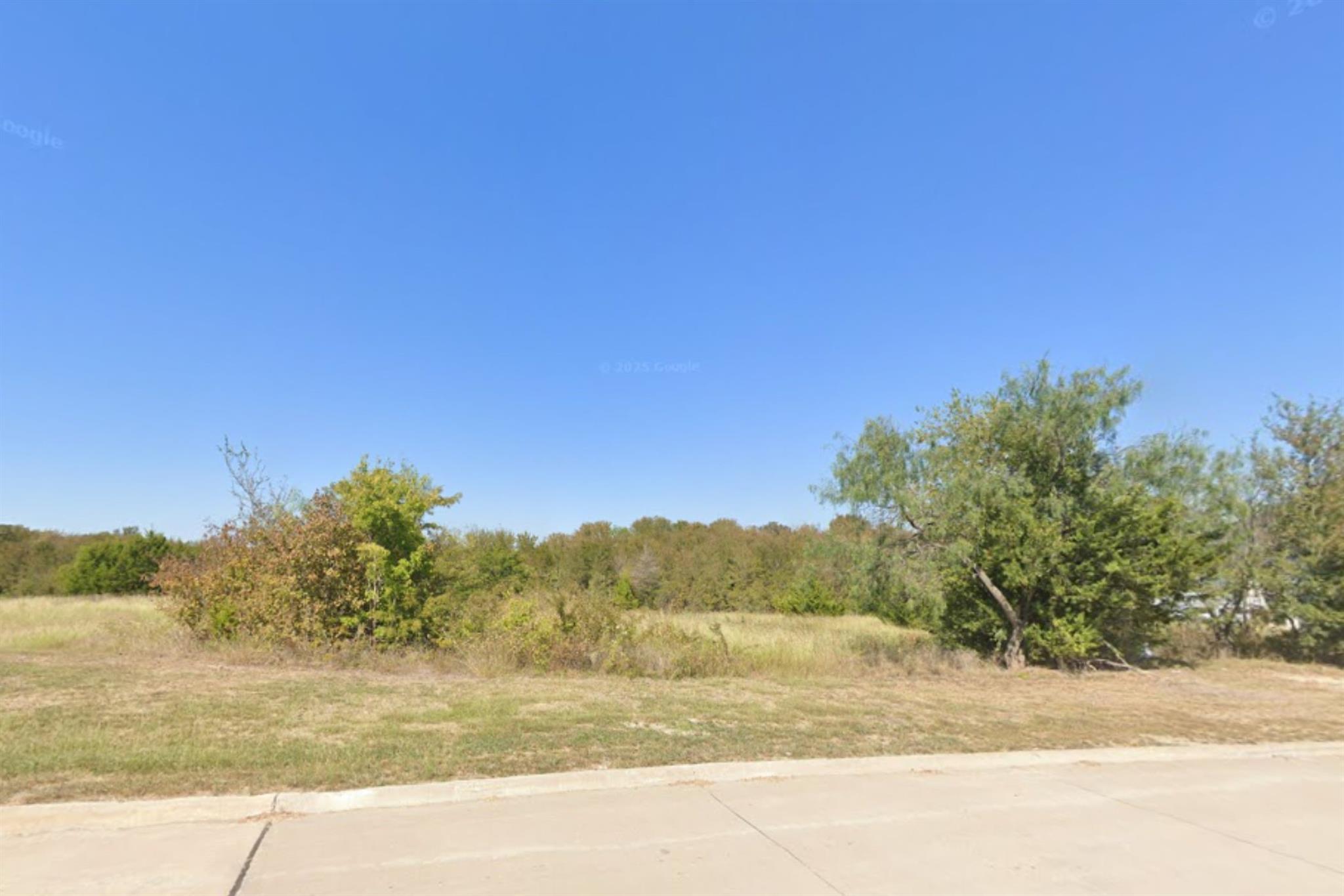 main property photo 10