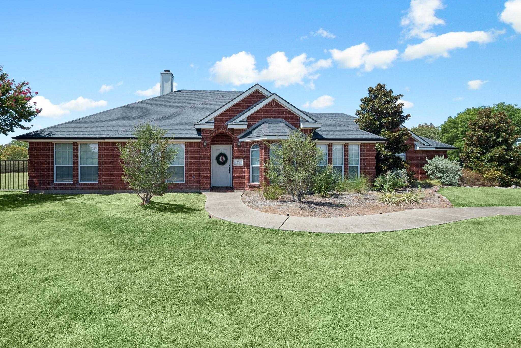 main property photo 3