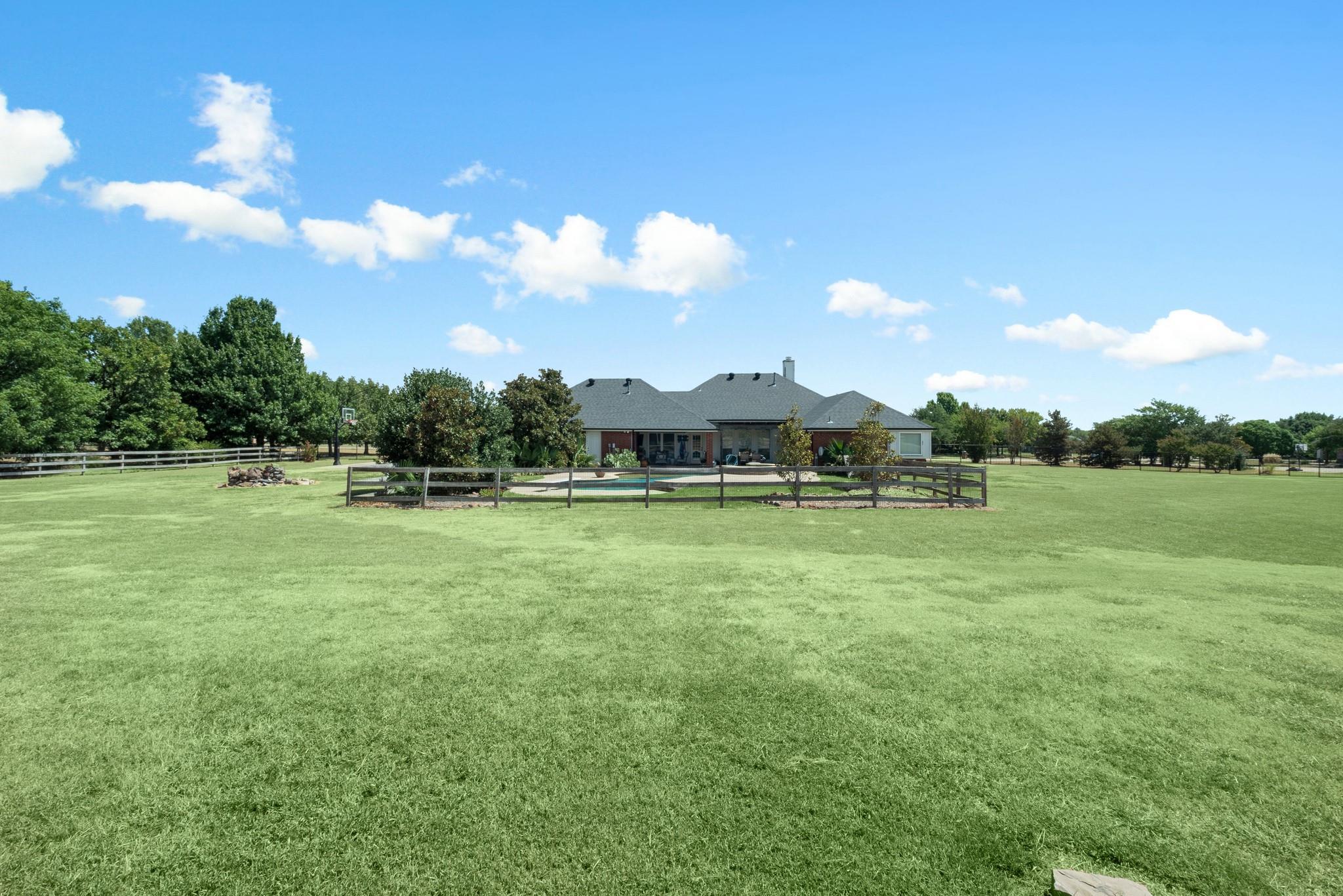 main property photo 35