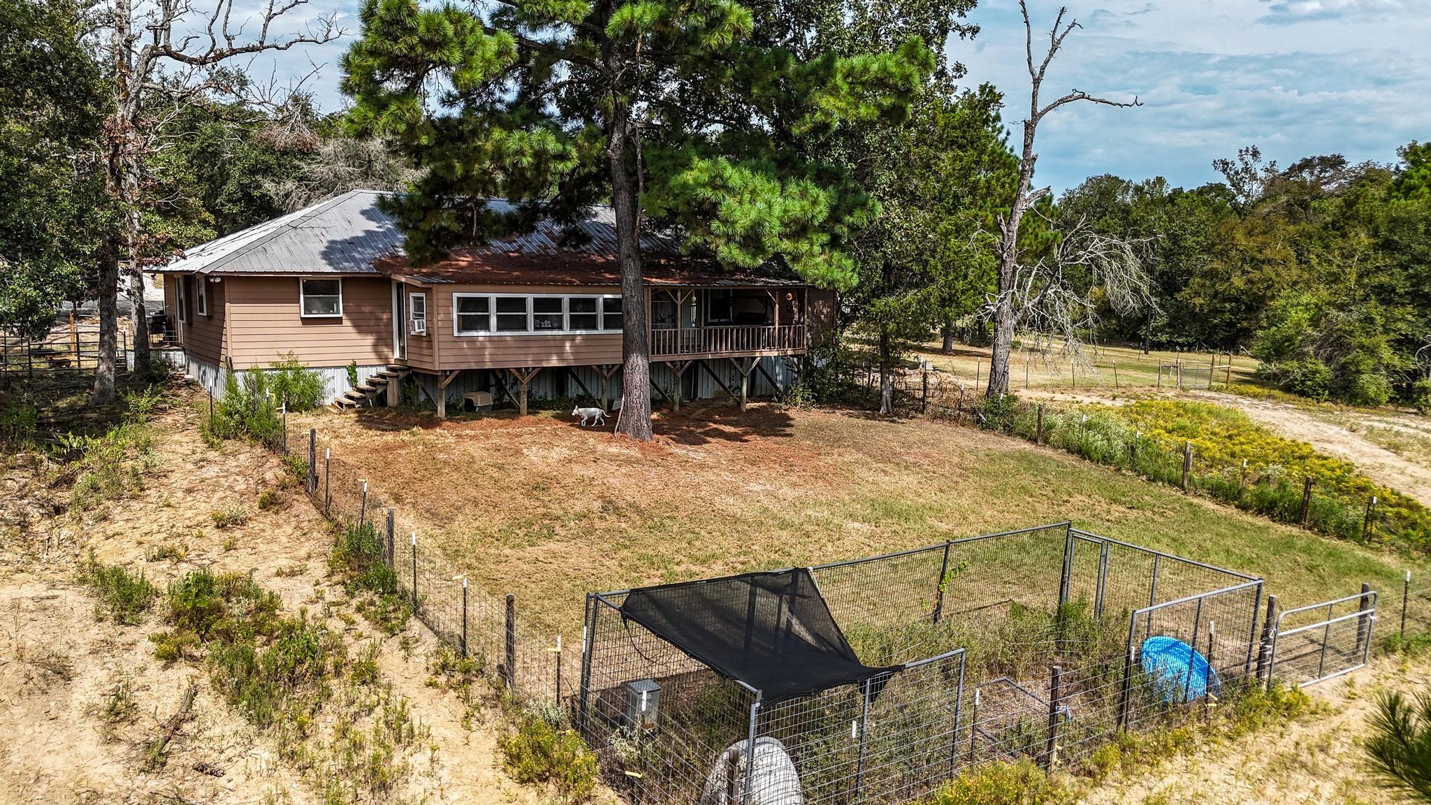 main property photo 31