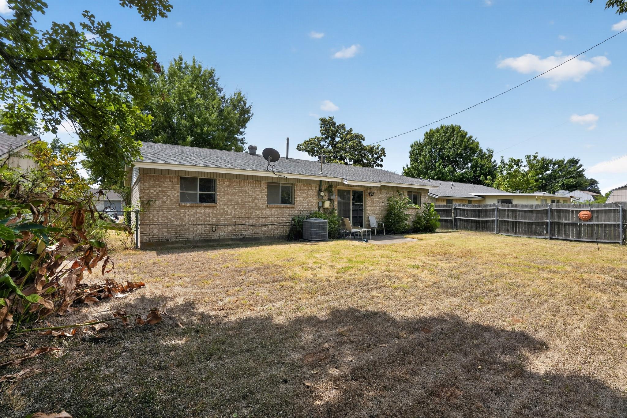 main property photo 5