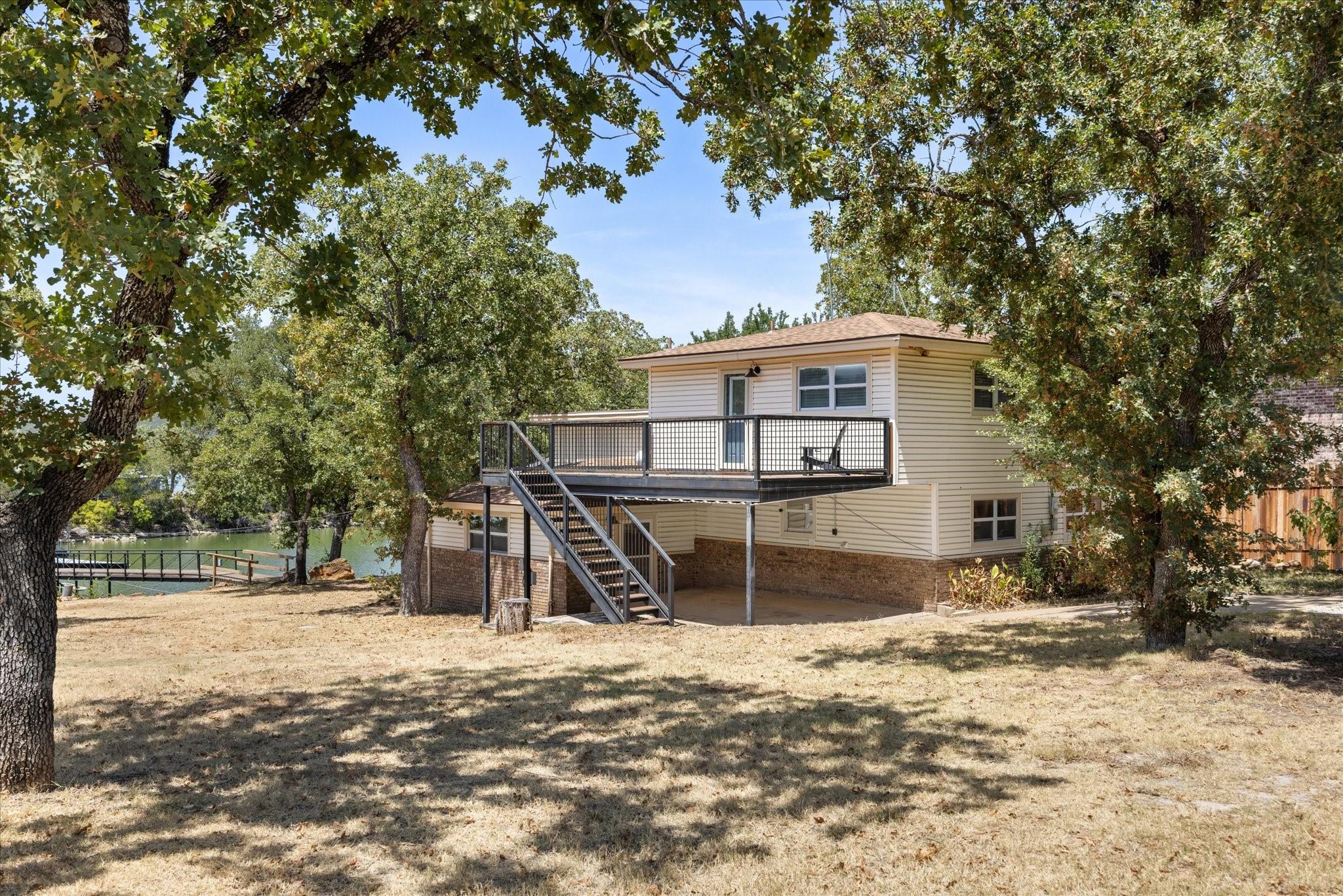 main property photo 6