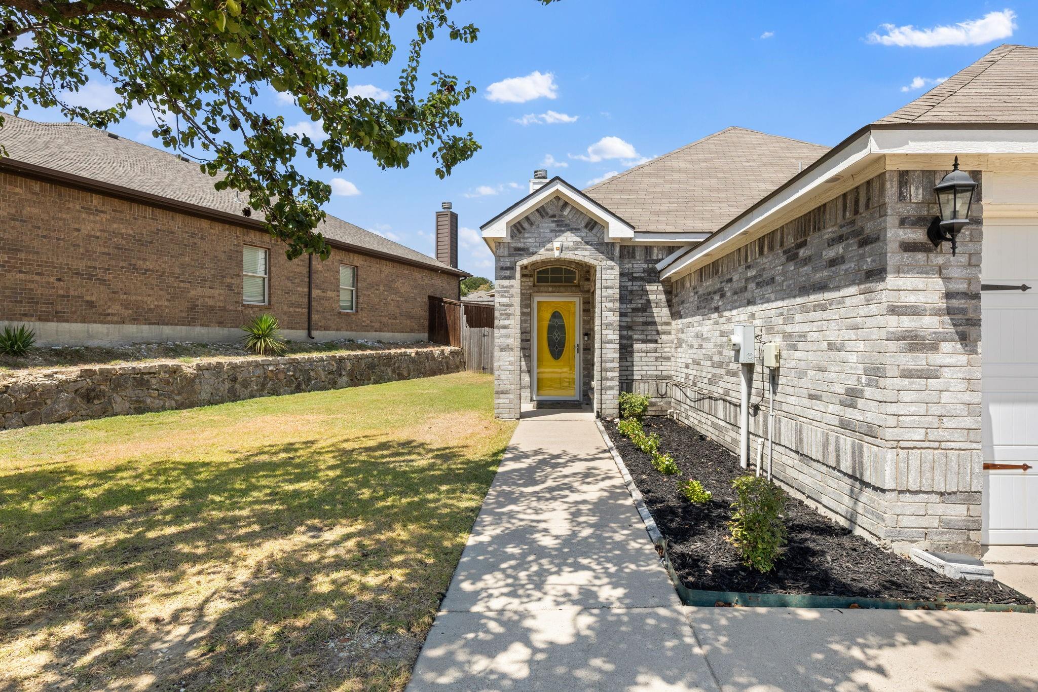 main property photo 3