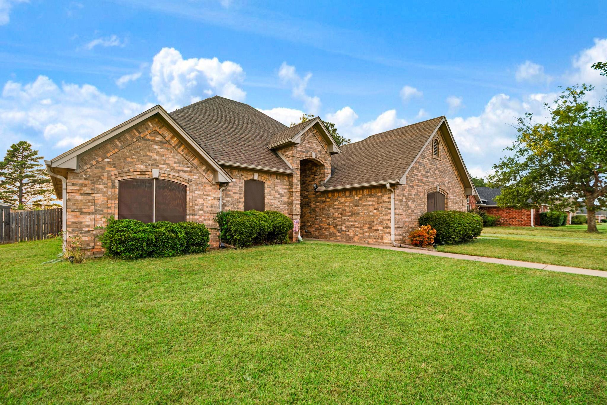main property photo 18