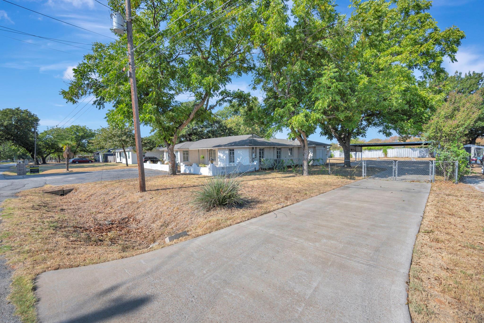 main property photo 30