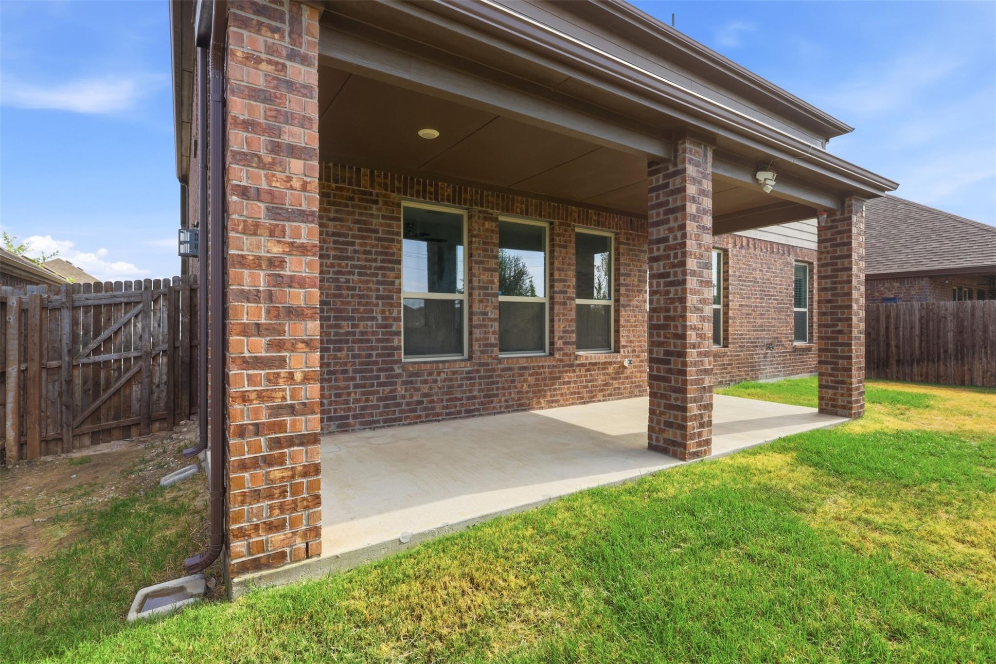 main property photo 38