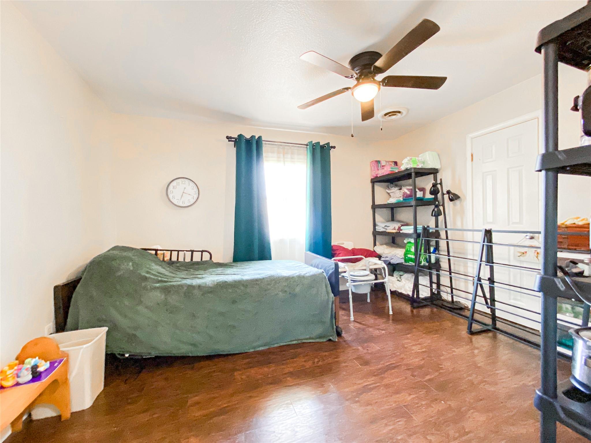 main property photo 27