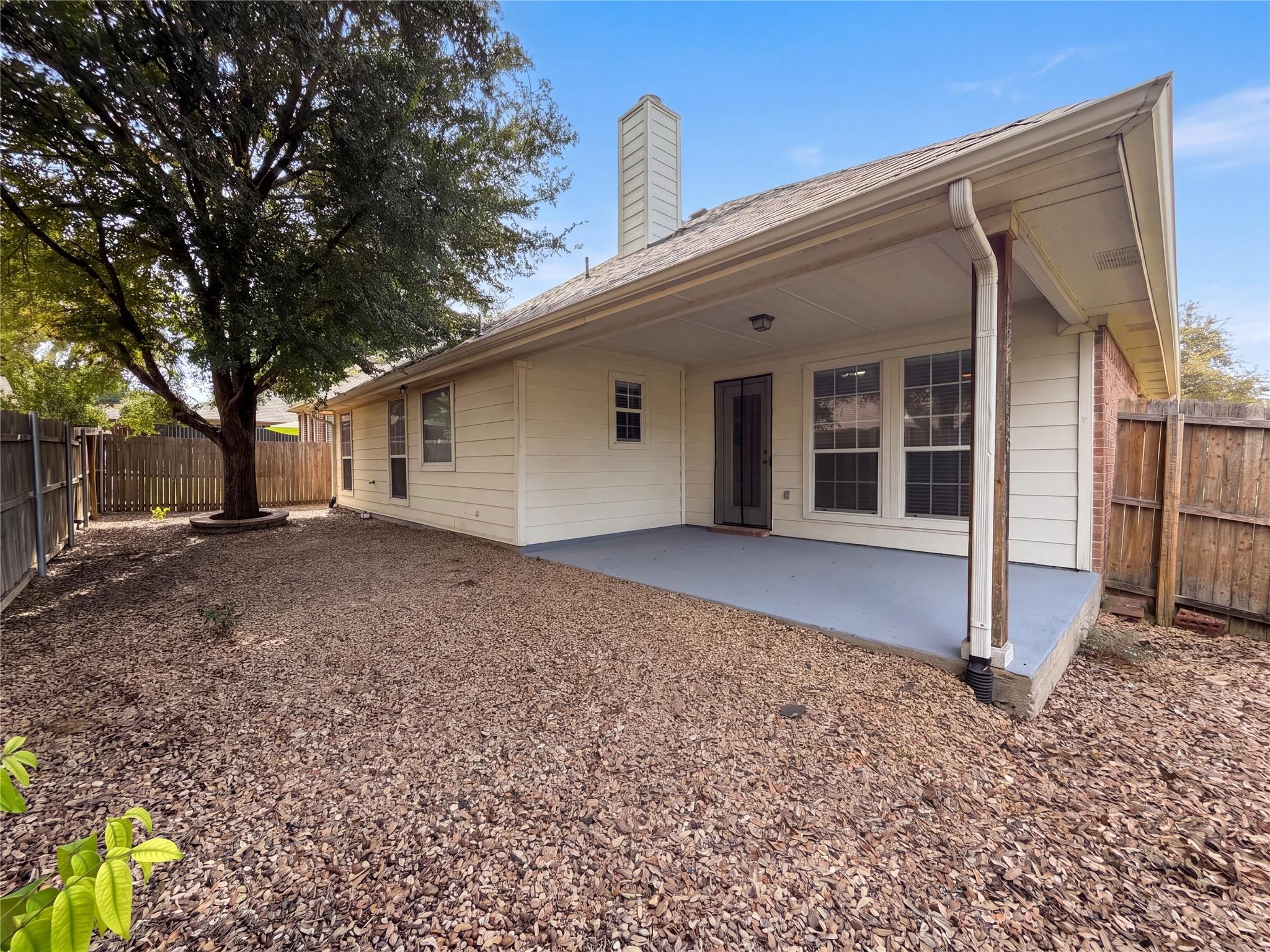 main property photo 12