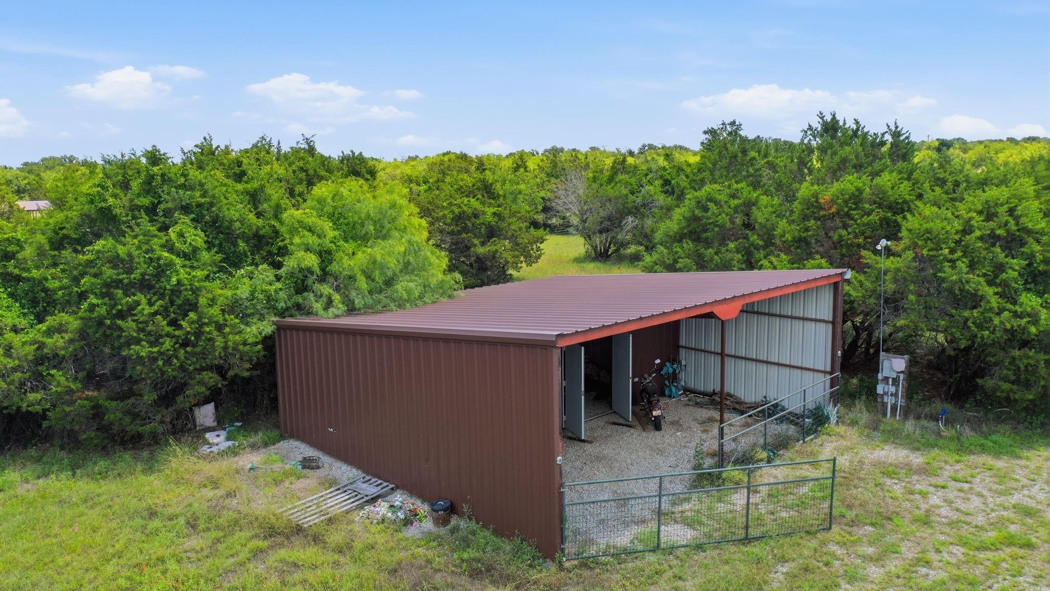 main property photo 35