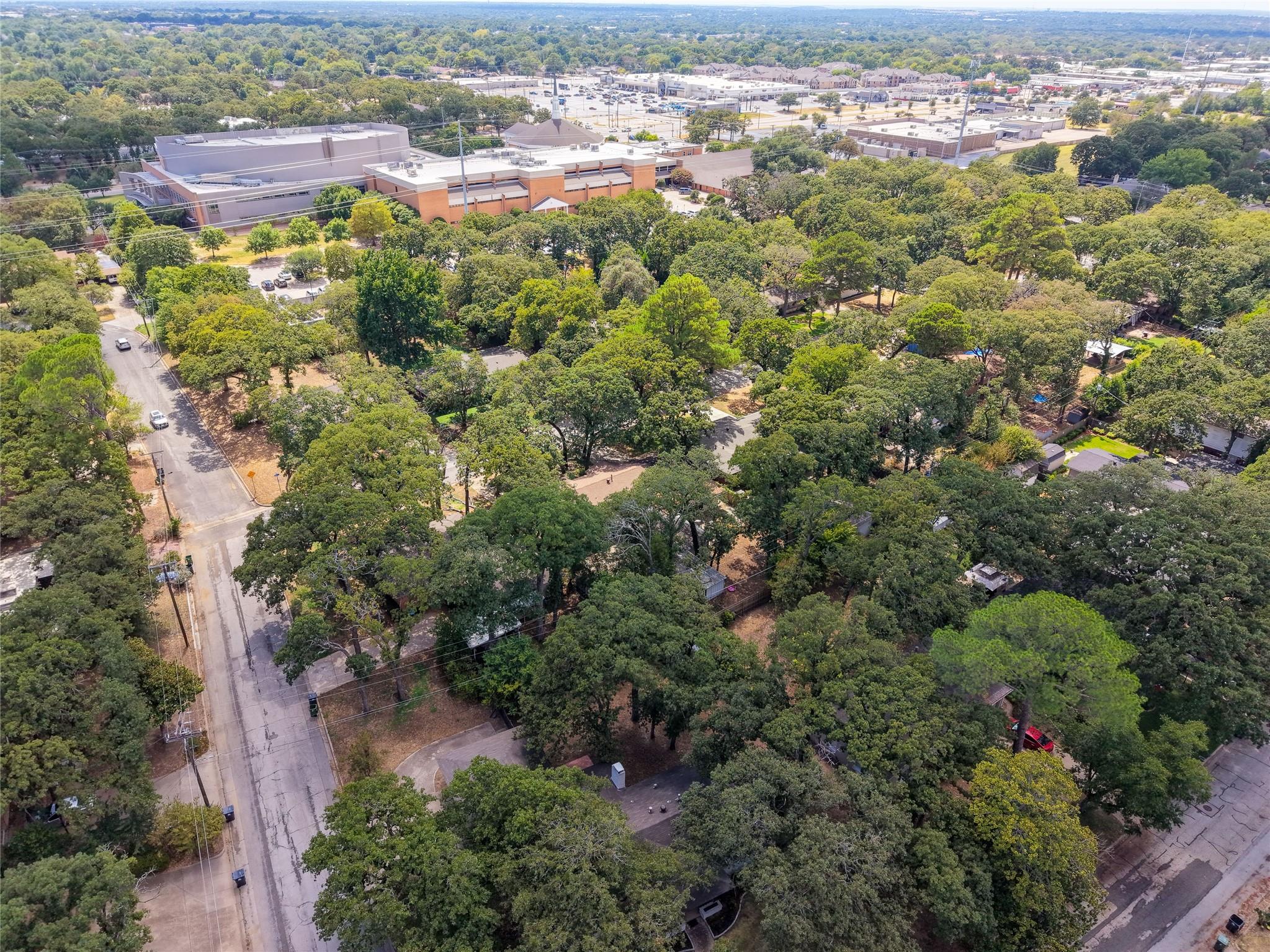 main property photo 36