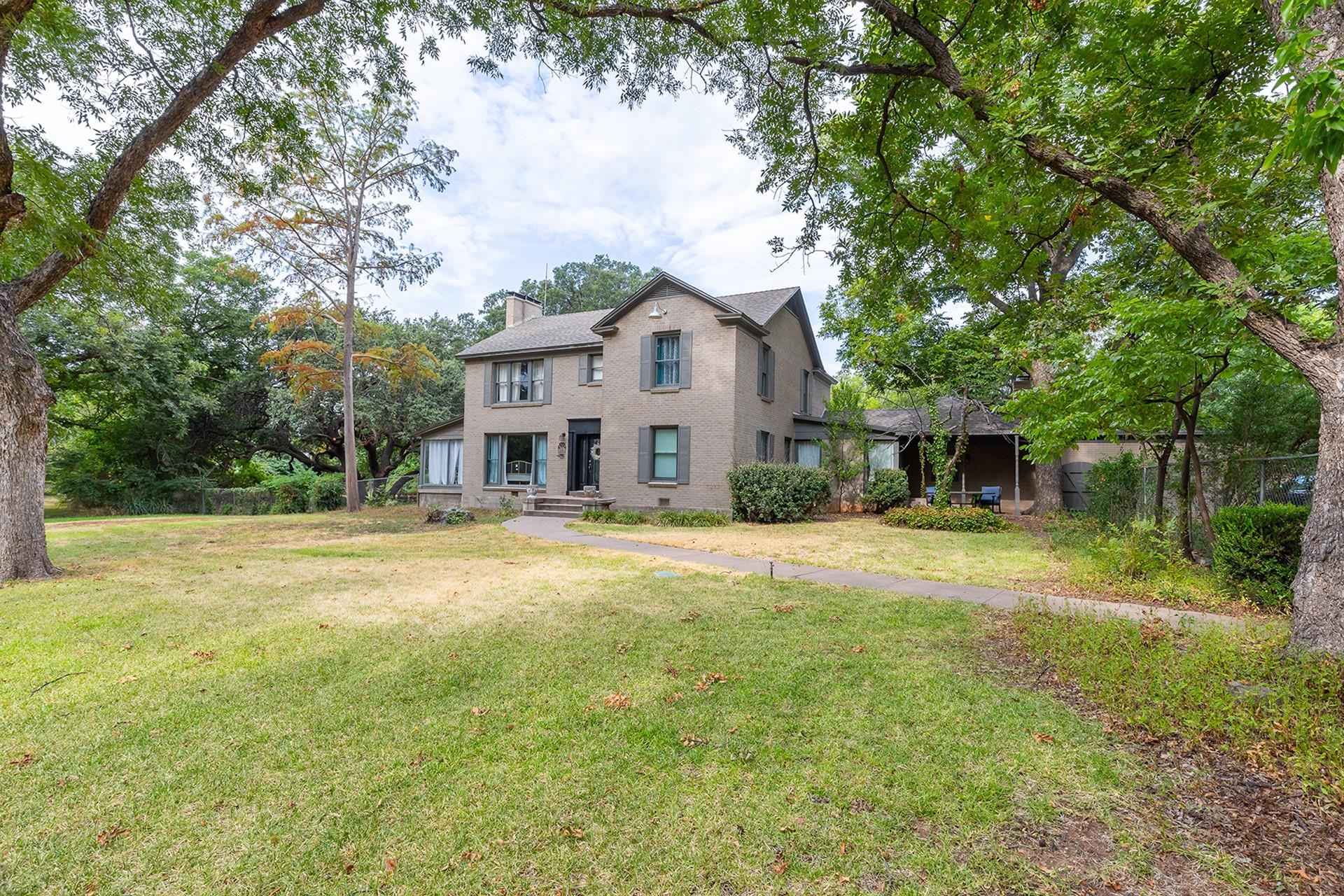 main property photo 1