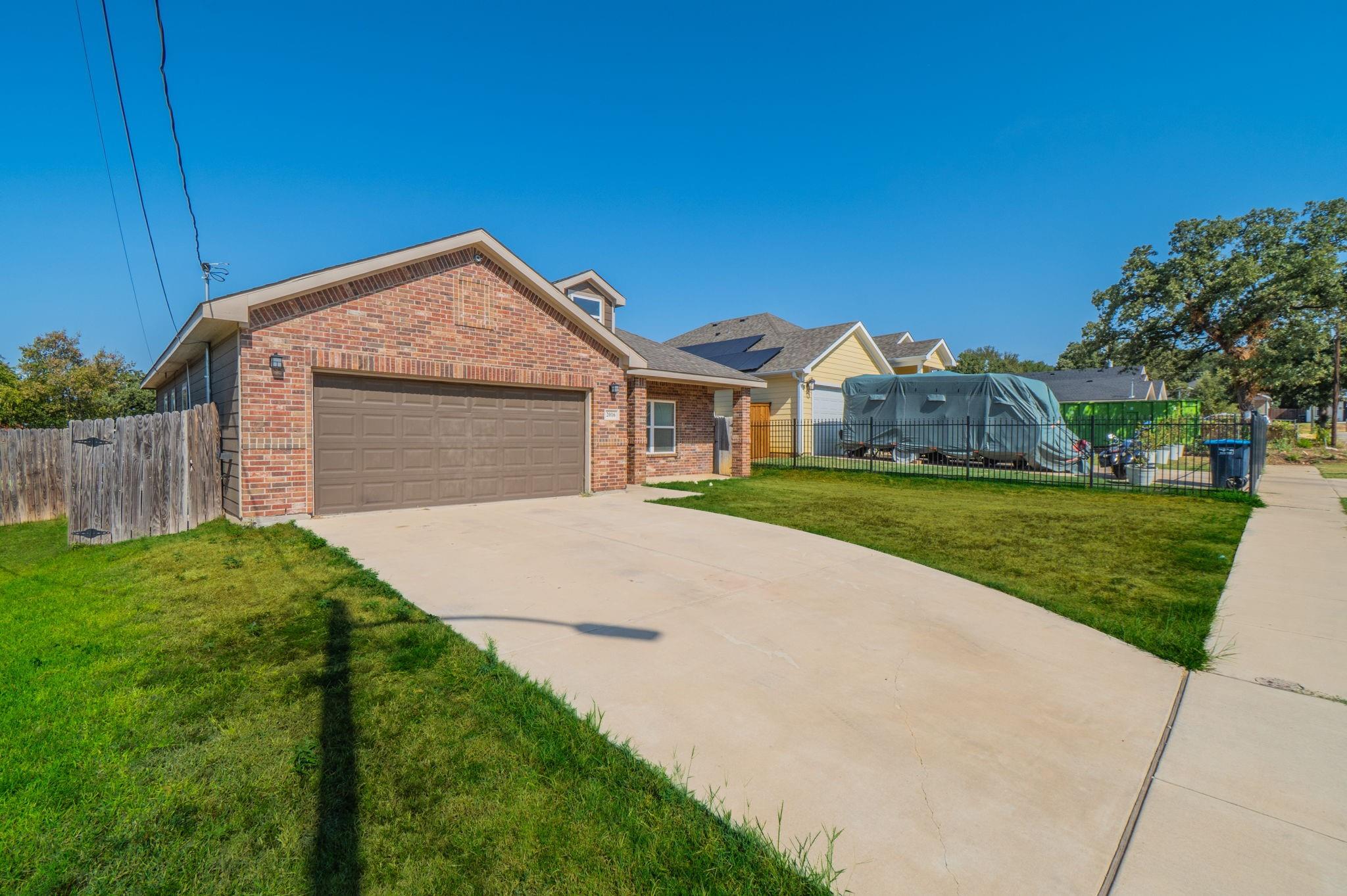 main property photo 20