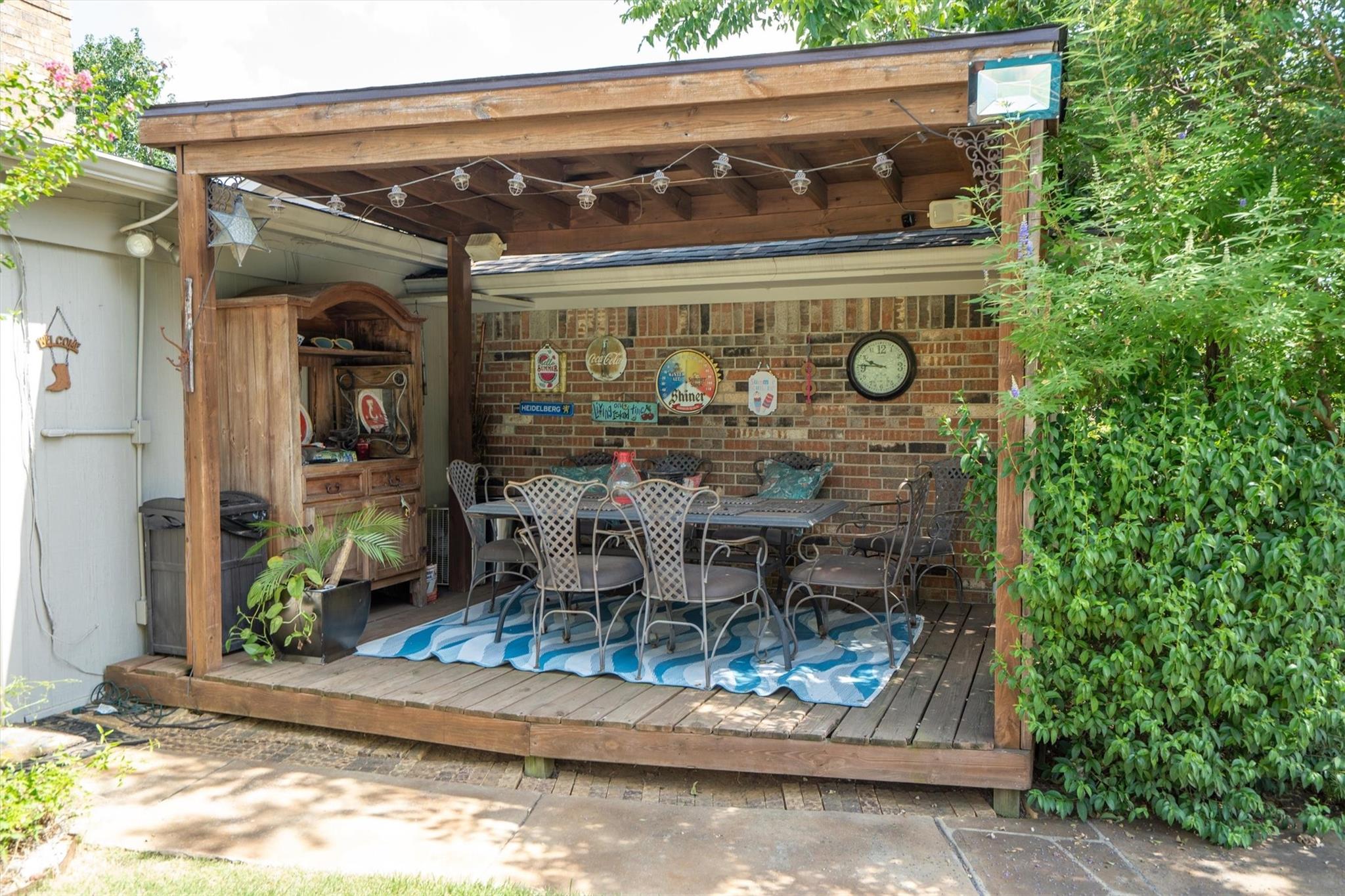 main property photo 32