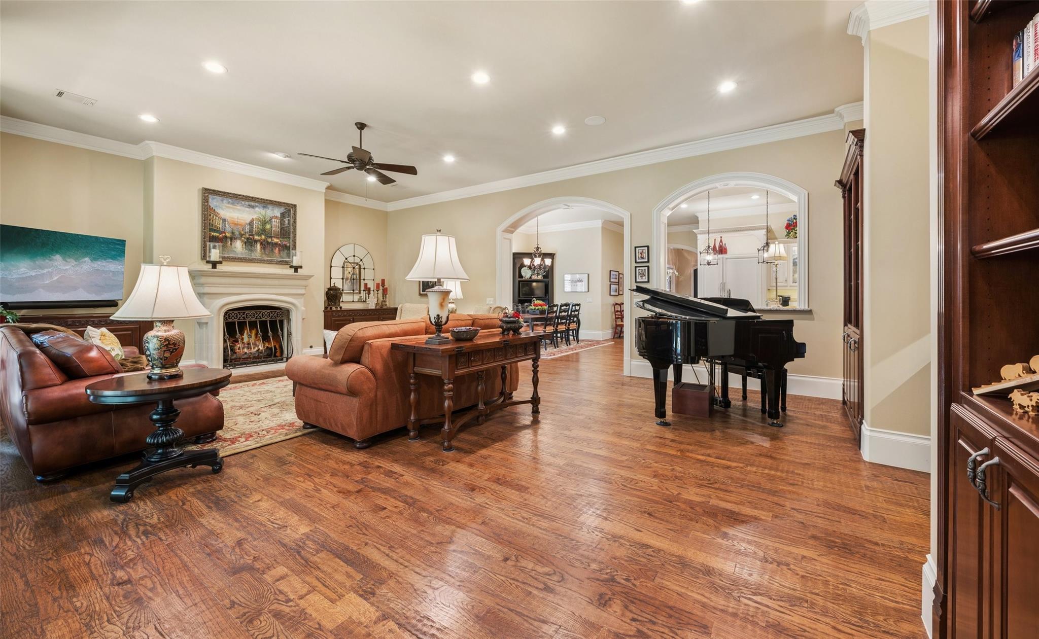 main property photo 15