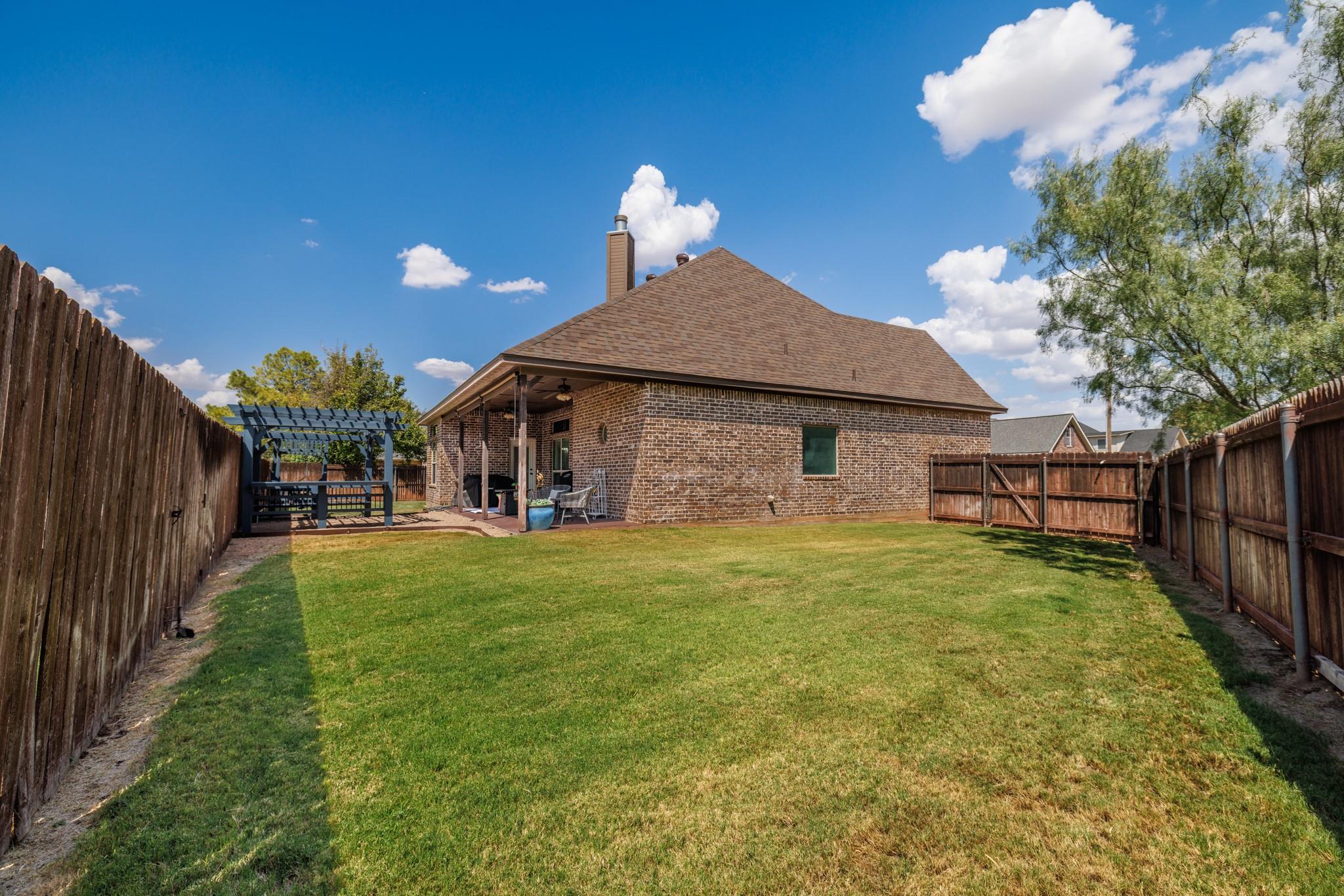 main property photo 38