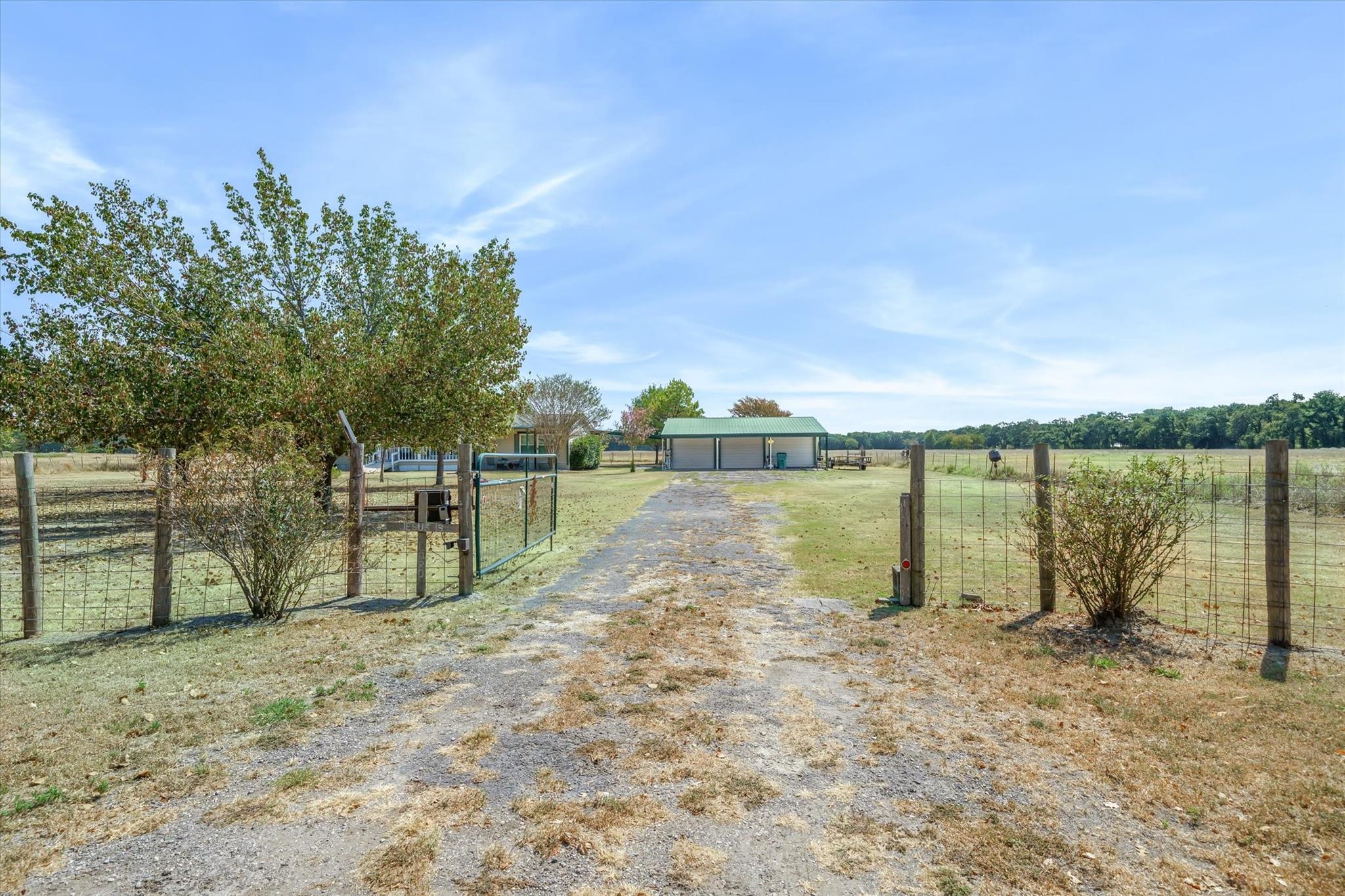 main property photo 35
