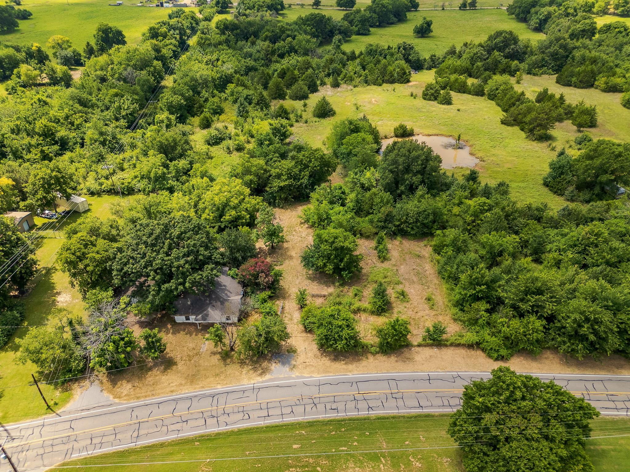 main property photo 11