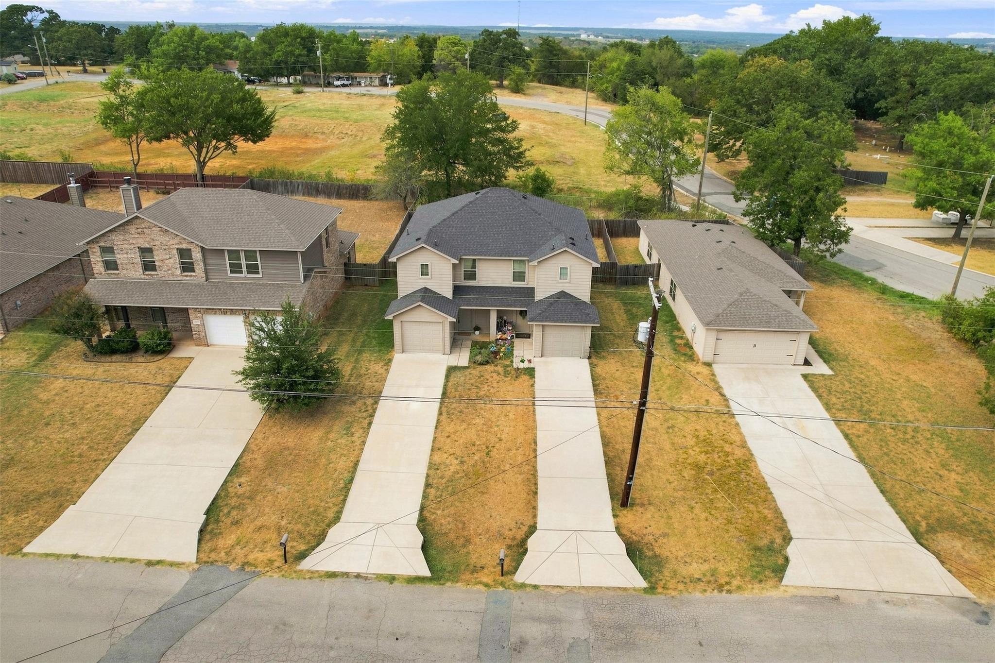 main property photo 18