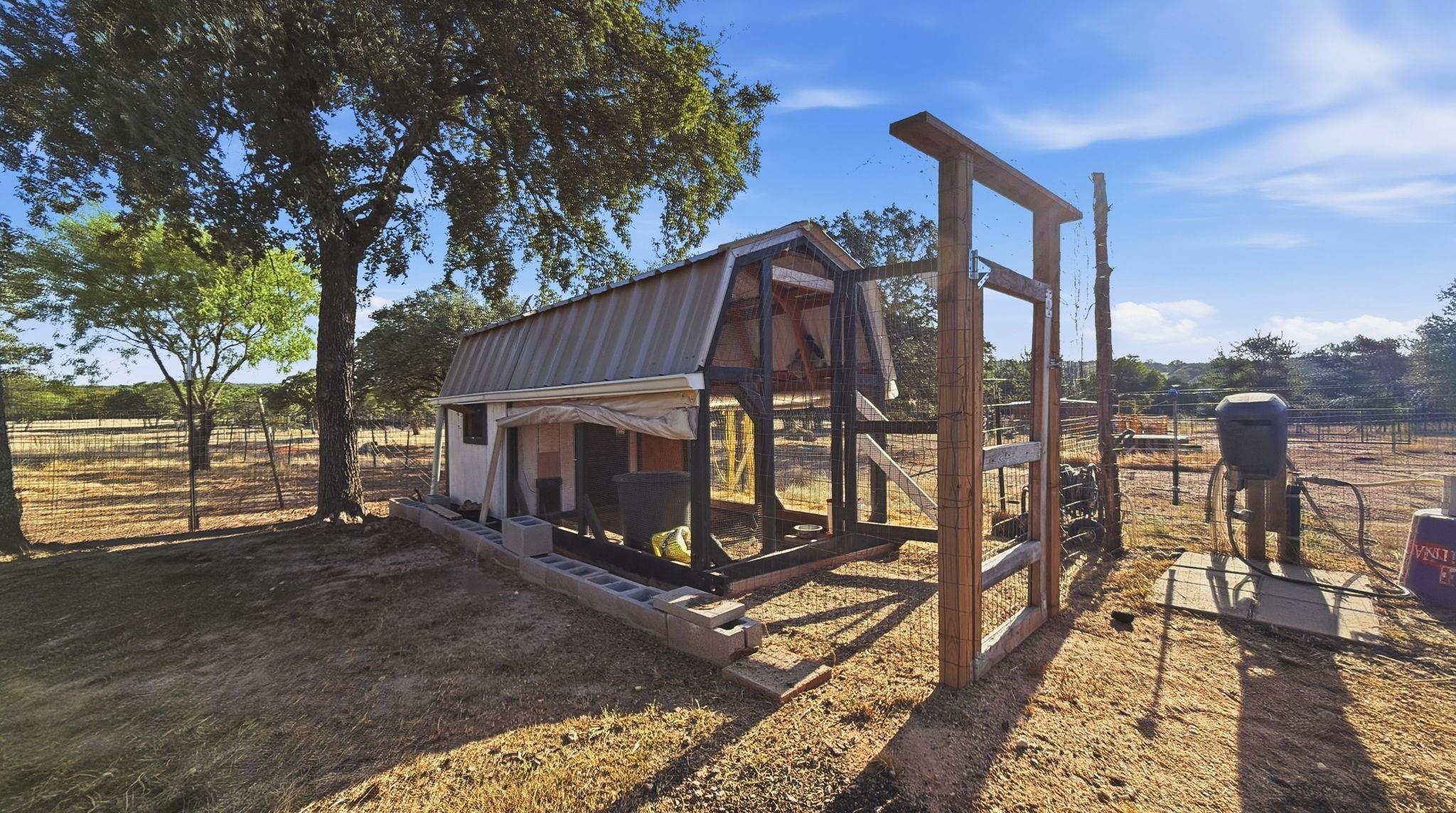 main property photo 37