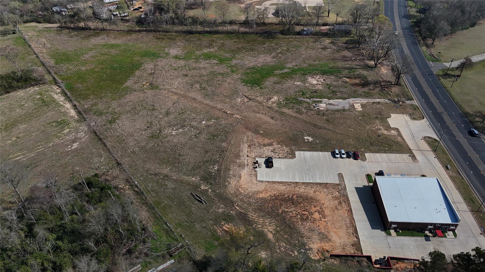 main property photo 6