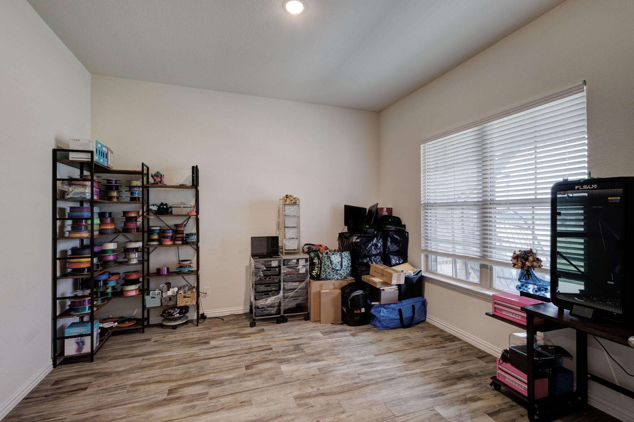 main property photo 19
