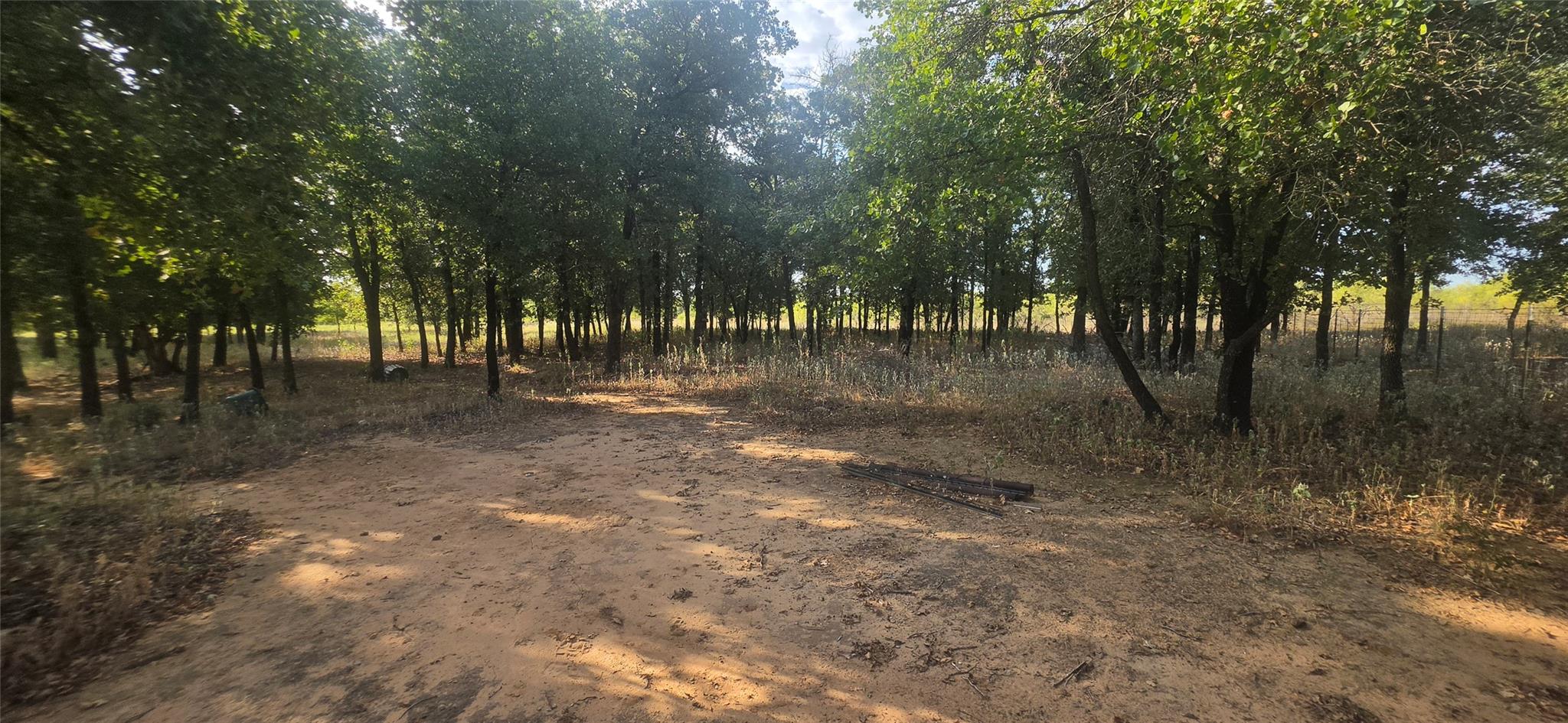 main property photo 14