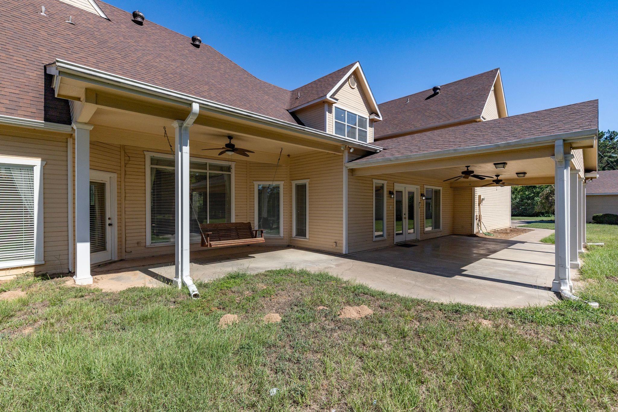main property photo 31