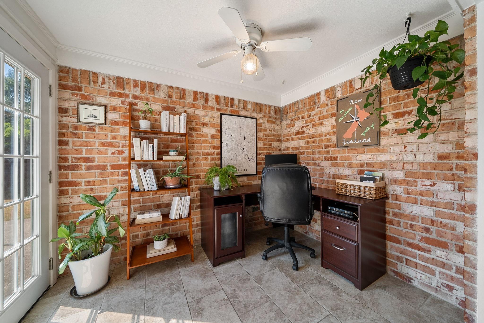 main property photo 11