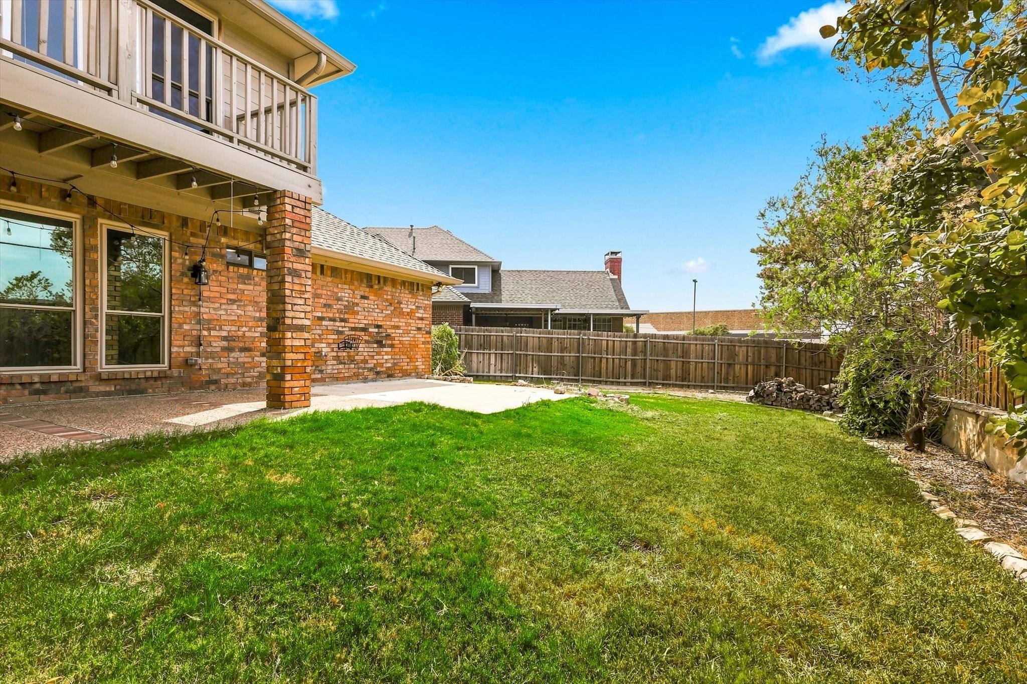 main property photo 30