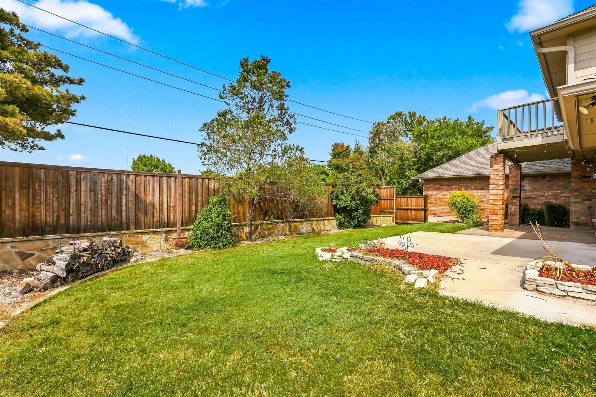 main property photo 32