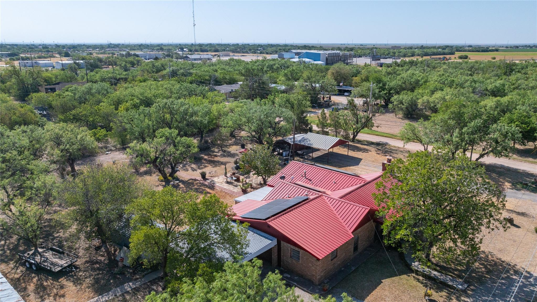 main property photo 31