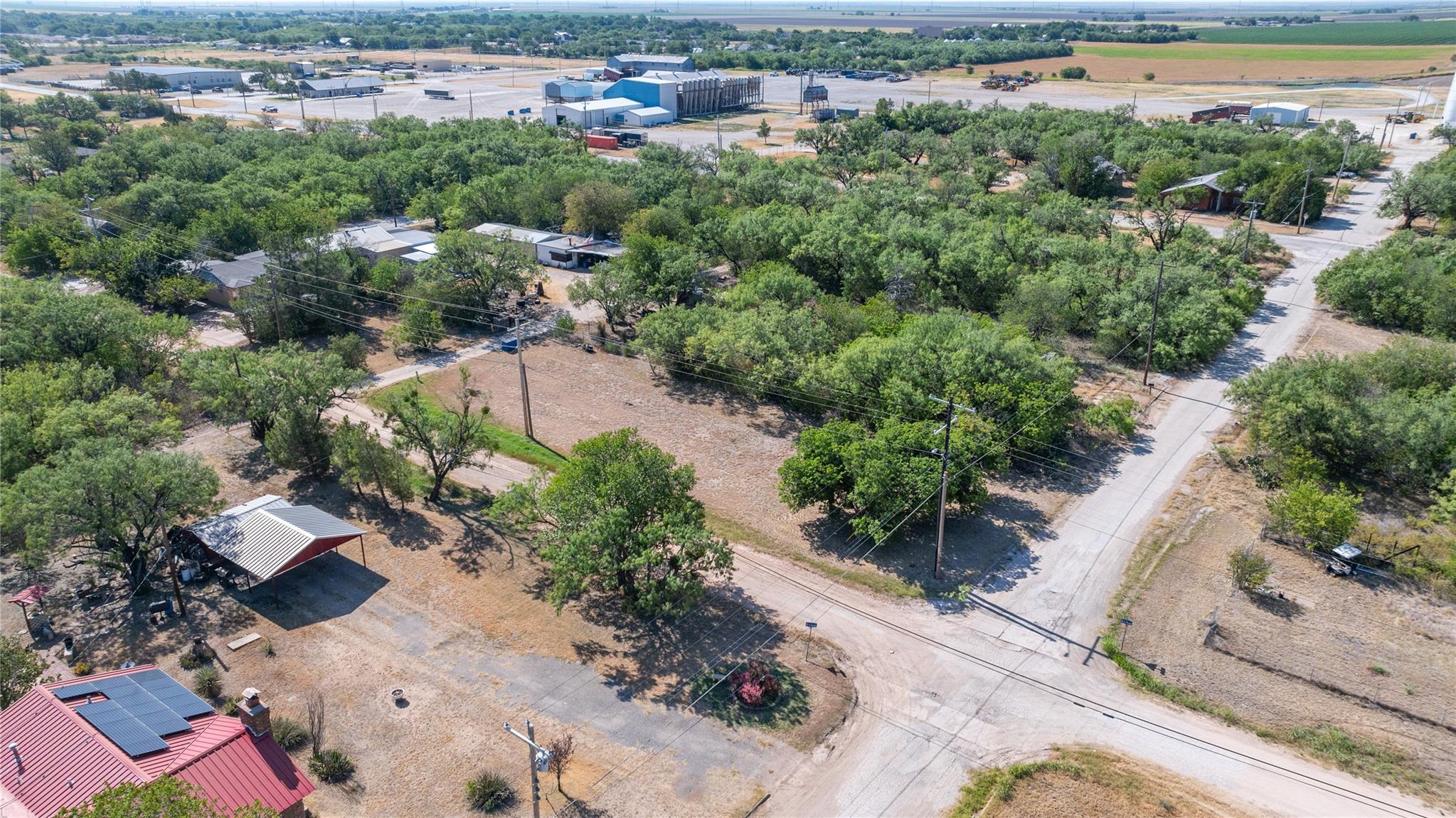 main property photo 34