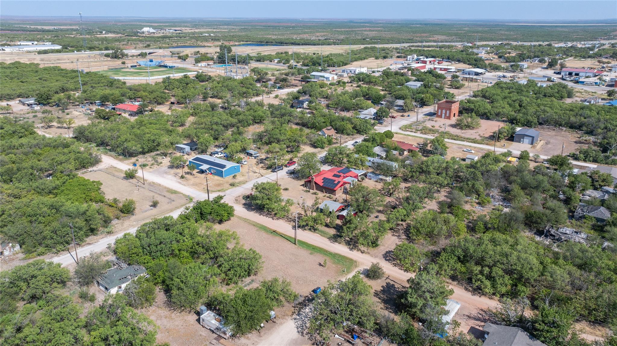 main property photo 37
