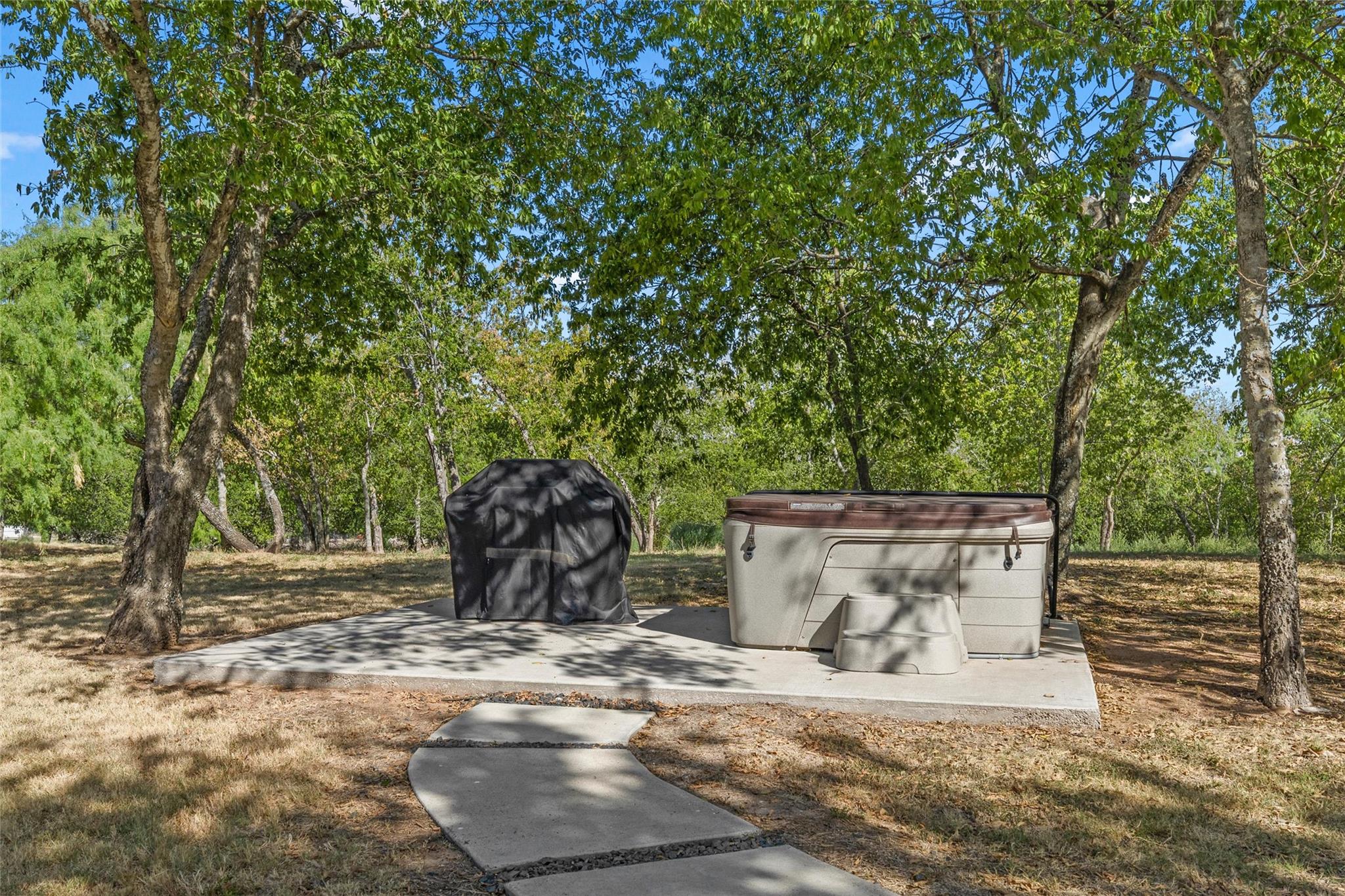 main property photo 26