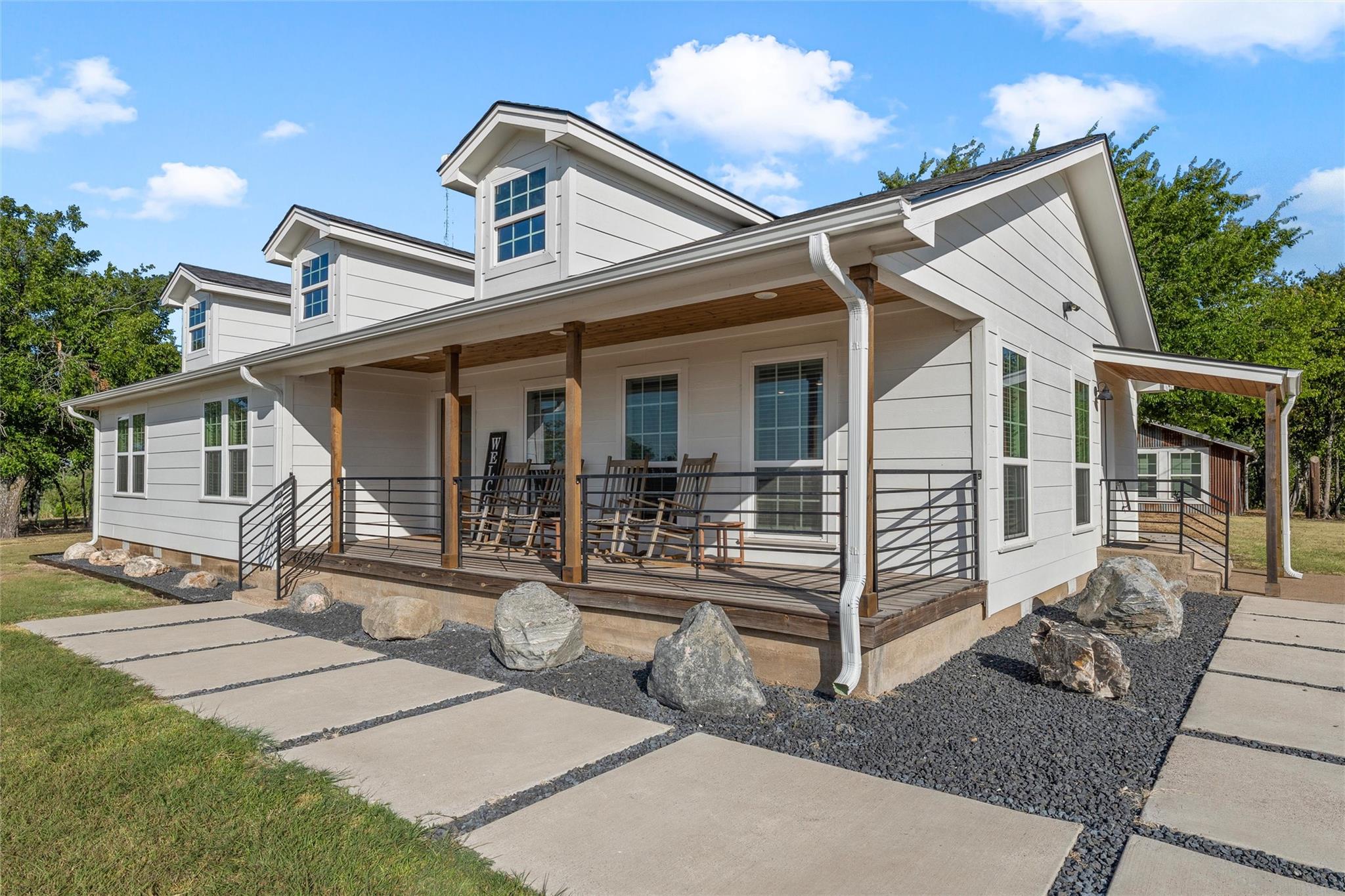 main property photo 35
