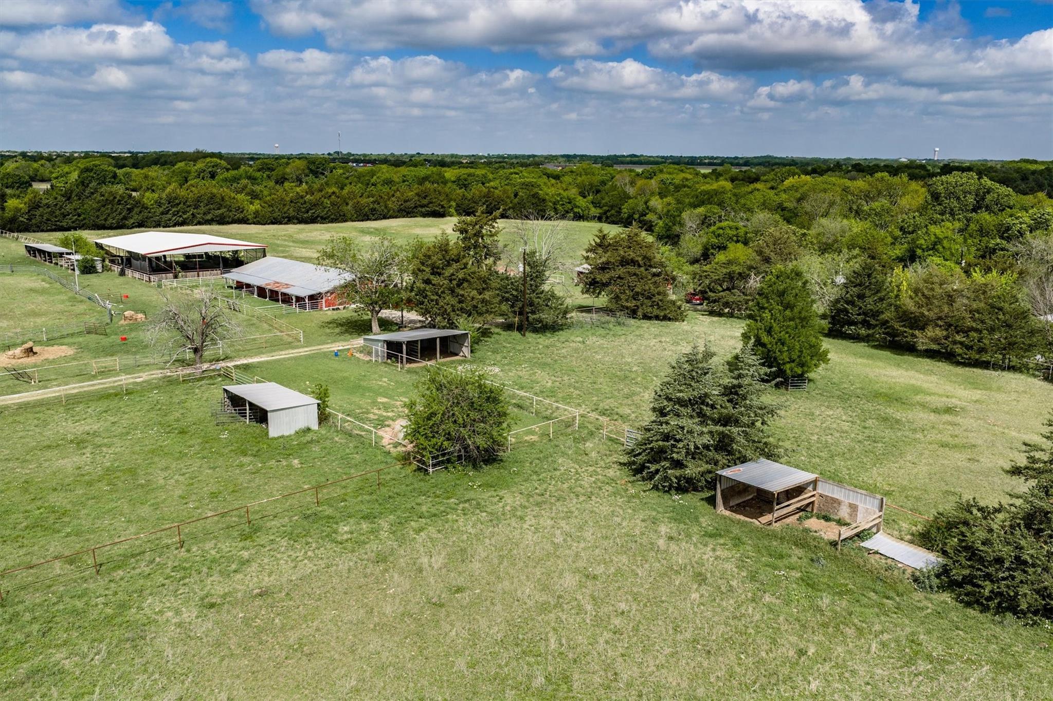 main property photo 10