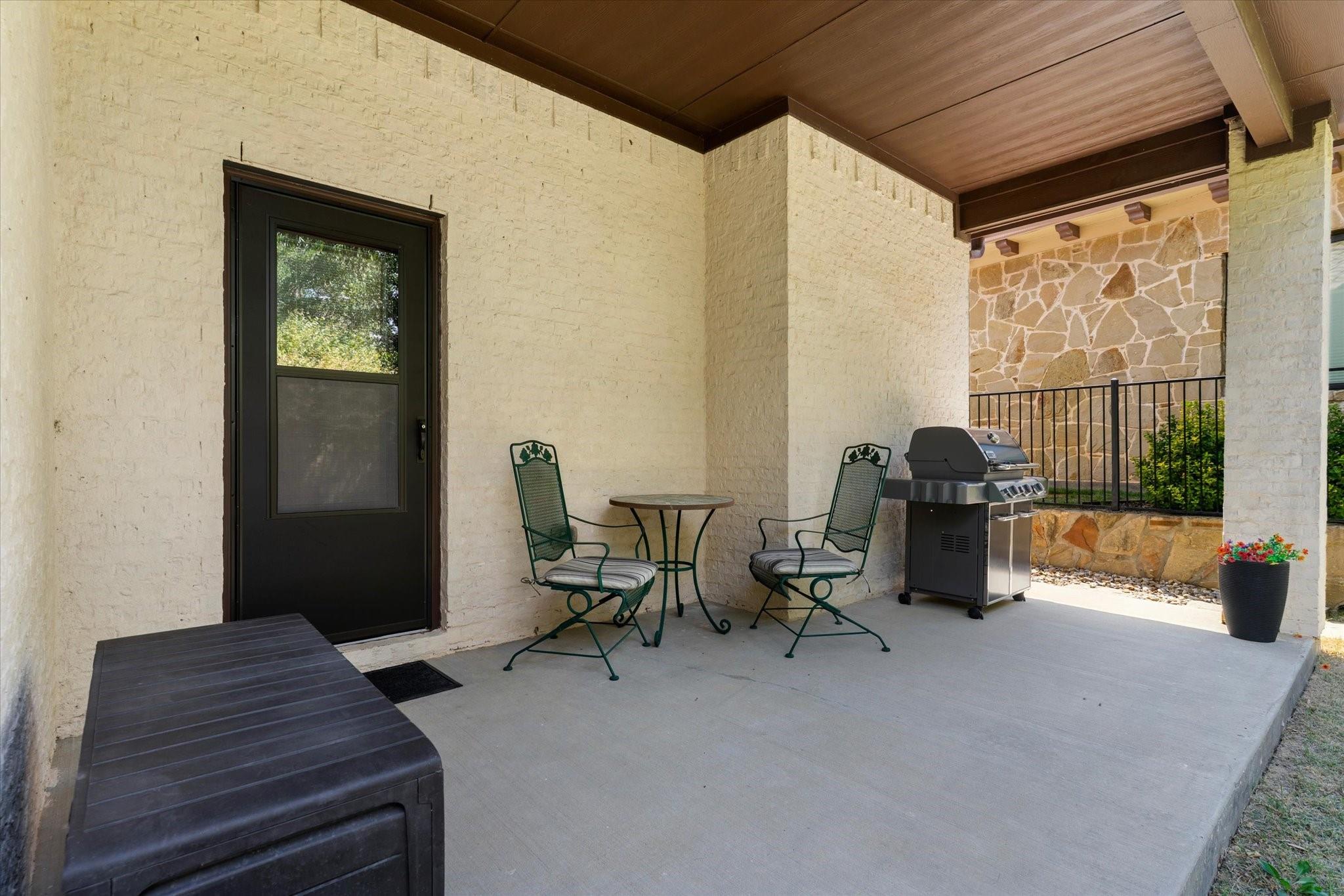 main property photo 37