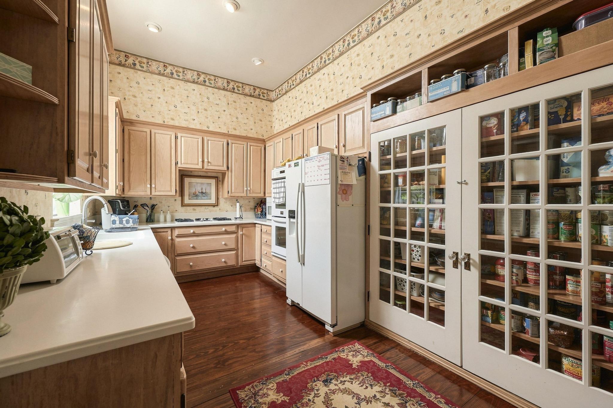 main property photo 14