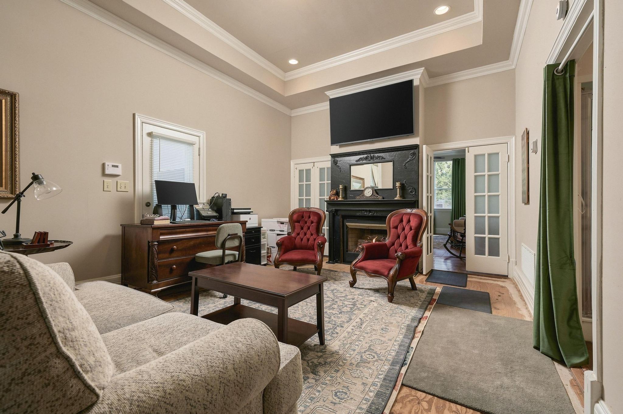 main property photo 16