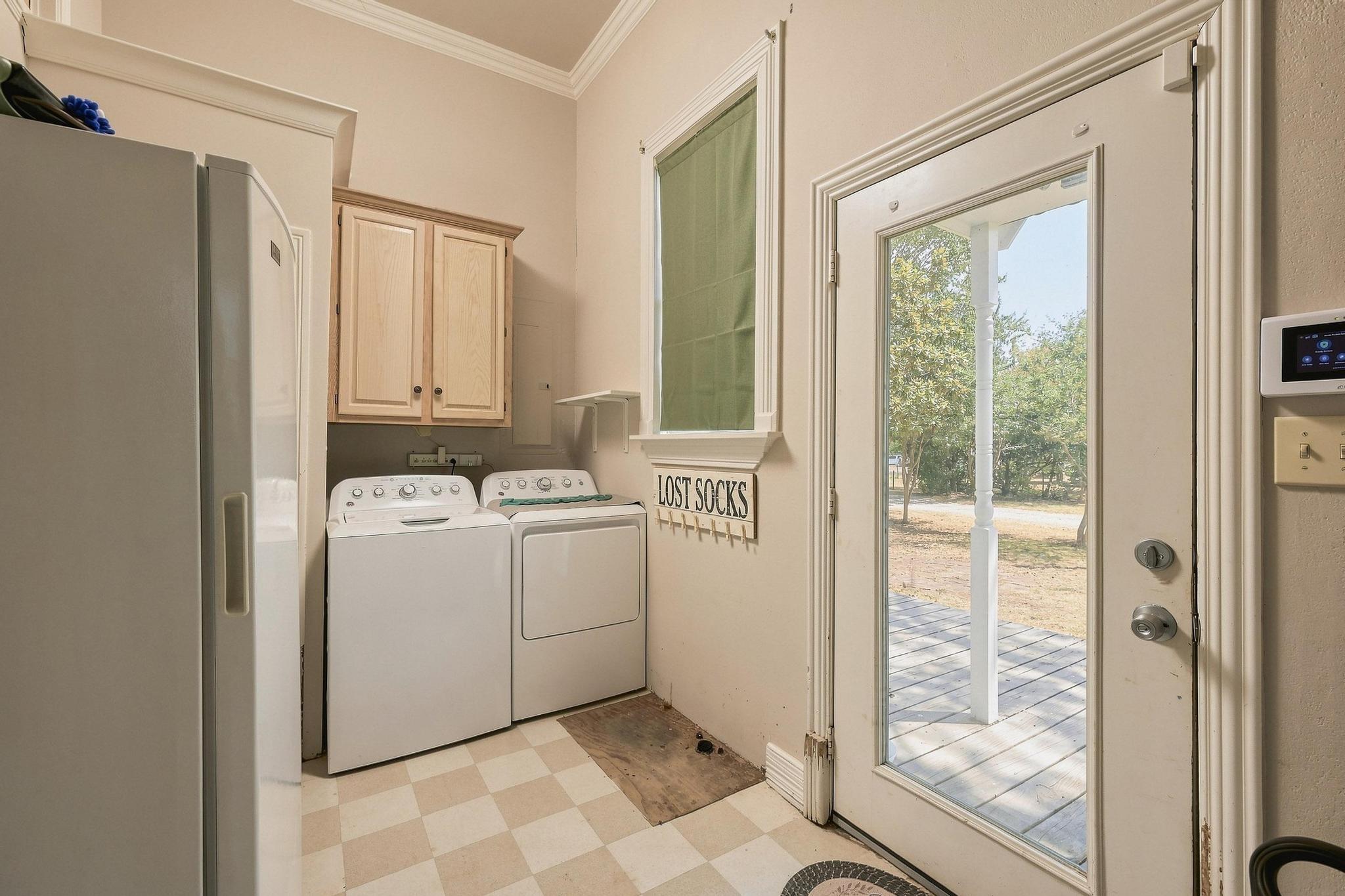 main property photo 31