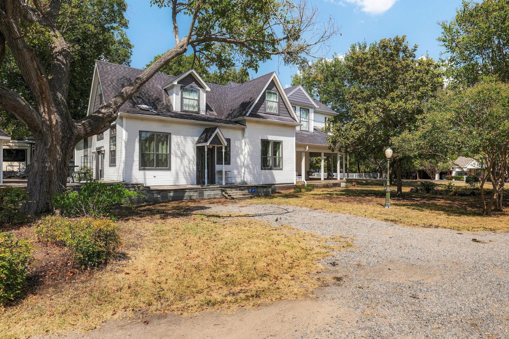 main property photo 34