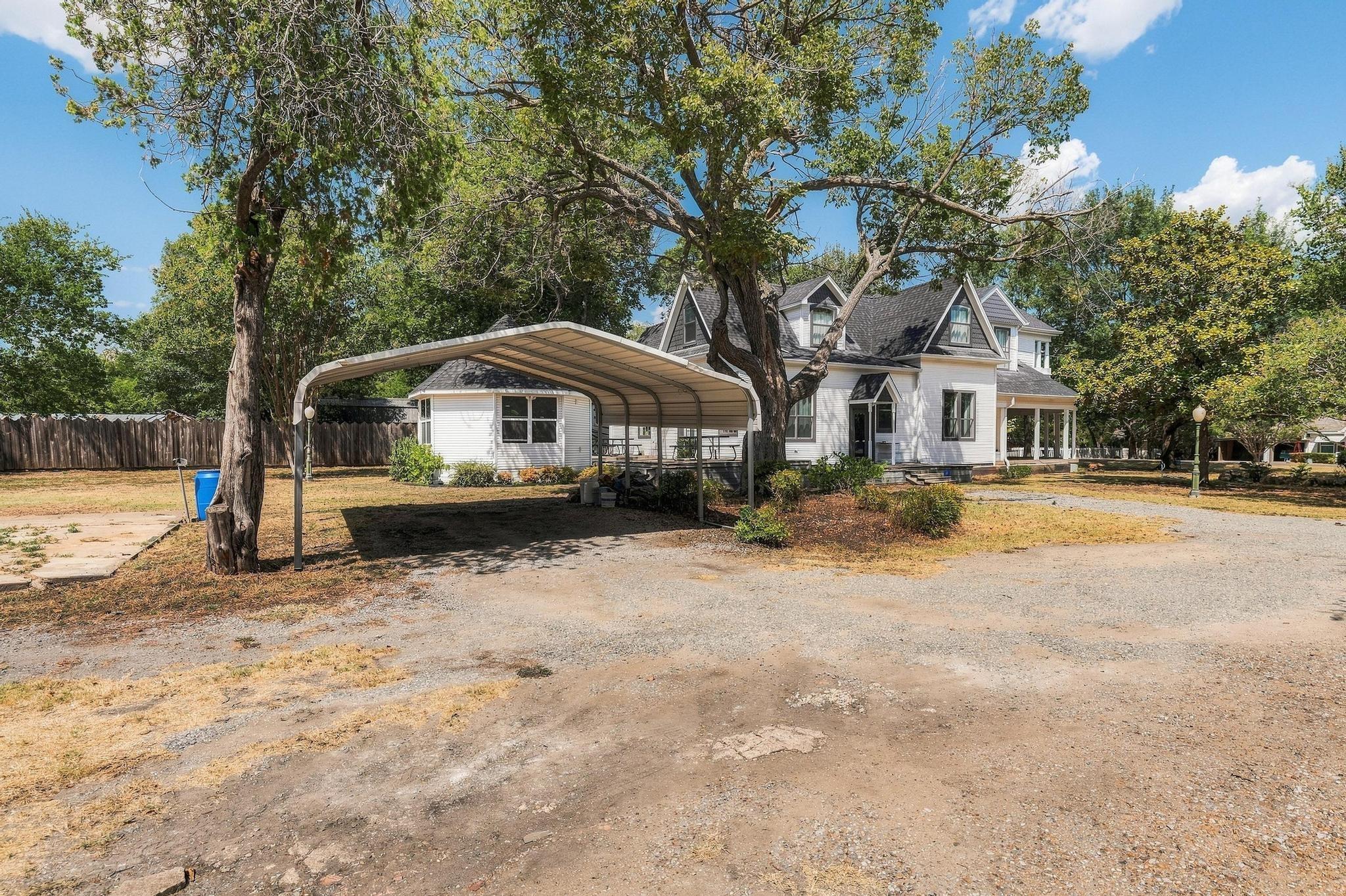 main property photo 35
