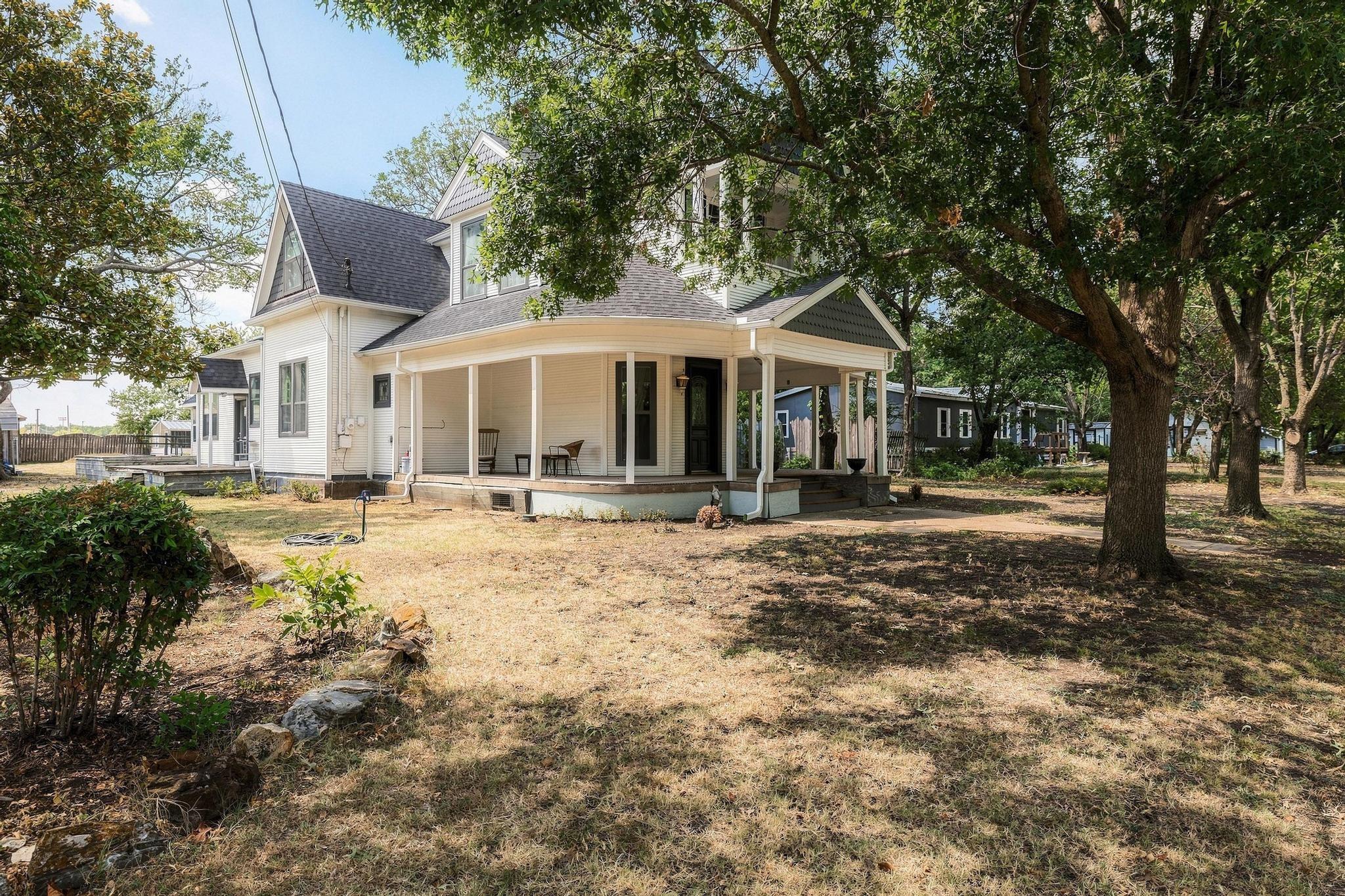 main property photo 39
