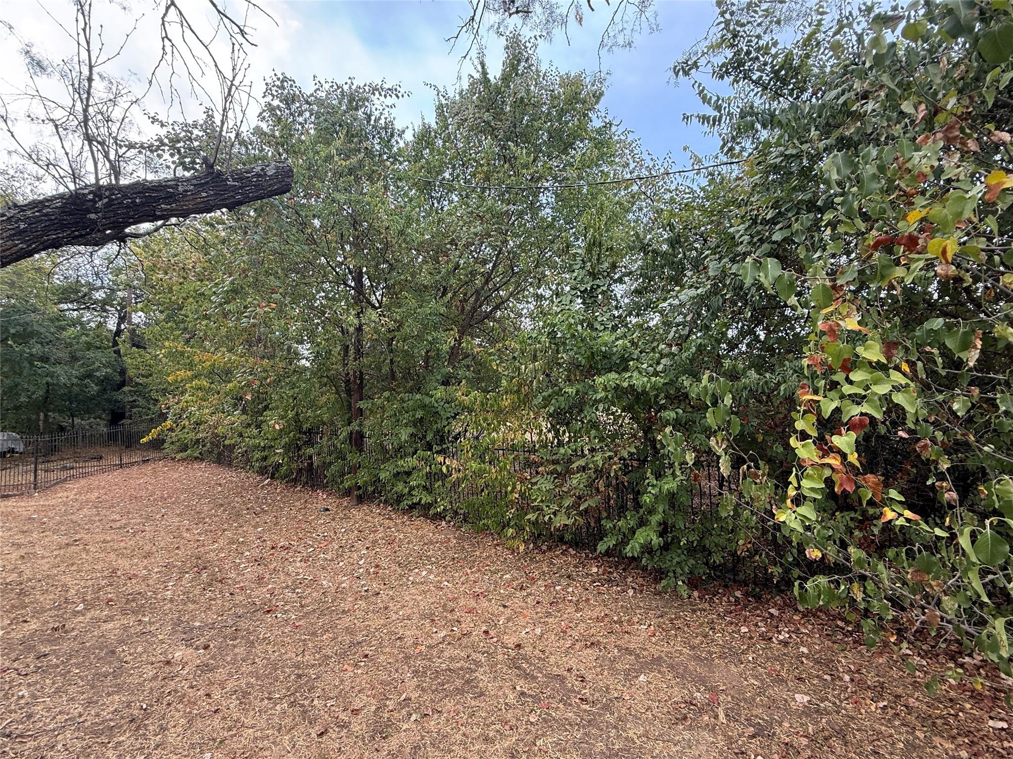 main property photo 27
