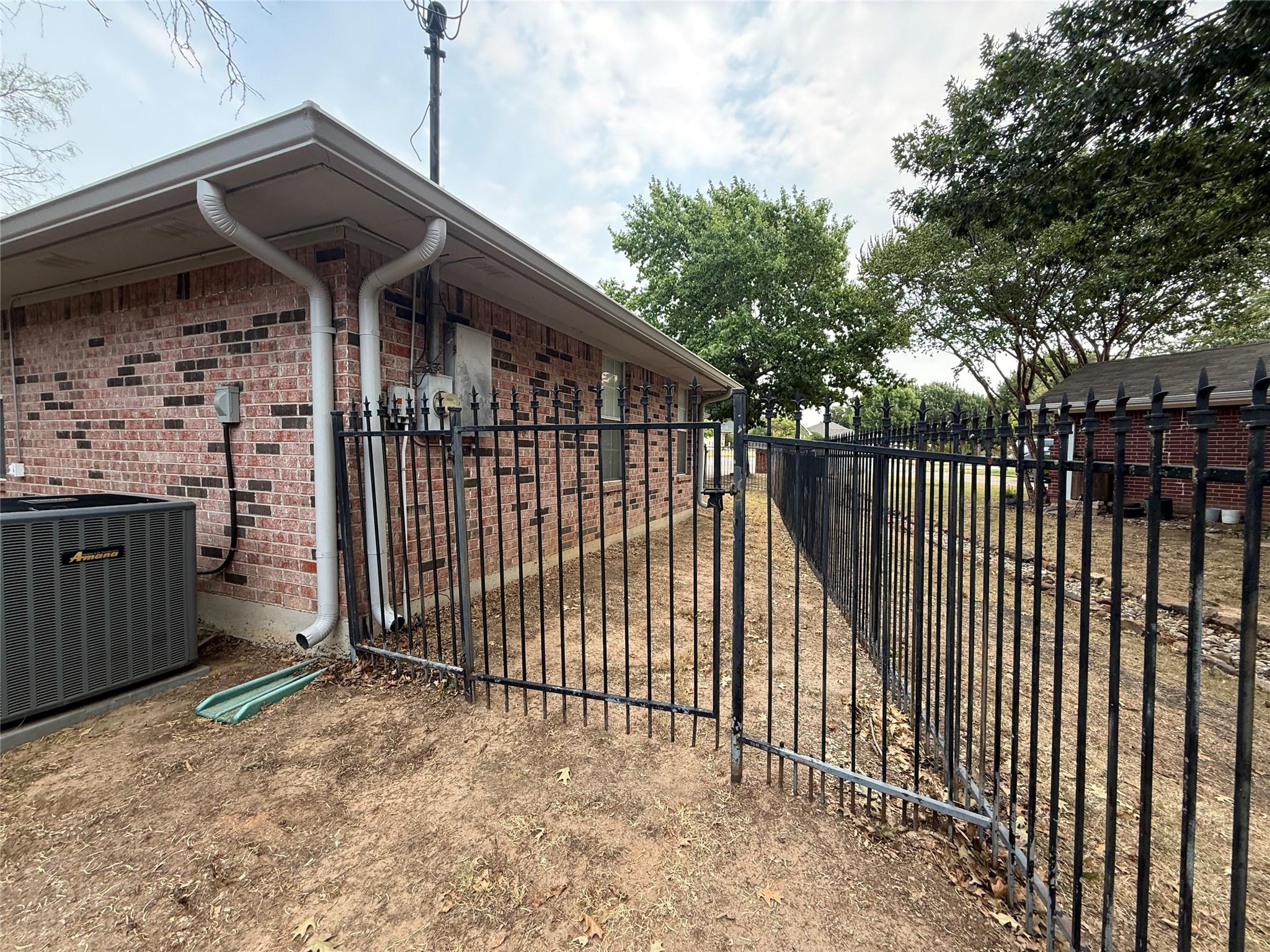 main property photo 29