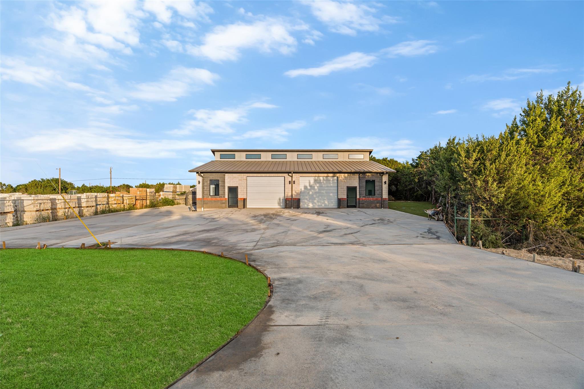 main property photo 22